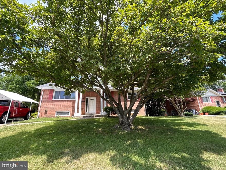 This spacious five-bedroom home features three bedrooms upstairs, a large pantry, and beautiful wood floors. The separate dining area is perfect for hosting dinners and entertaining guests. The property boasts a recently installed new roof that covers both the house and the shed, adding to its overall appeal. For enhanced security, the home is equipped with a system directly linked to the fire station and a separate system for the walk-out basement. Outside, you'll find a huge backyard, perfect for outdoor activities, as well as extra closet space for storage. The downstairs area includes a full kitchen and a deck that's ideal for outdoor relaxation. Located near public transportation and just a short drive to the metro, this home offers flexible lease terms, with a preference for 2-3 years. Additionally, WiFi and trash services are included in the utilities.