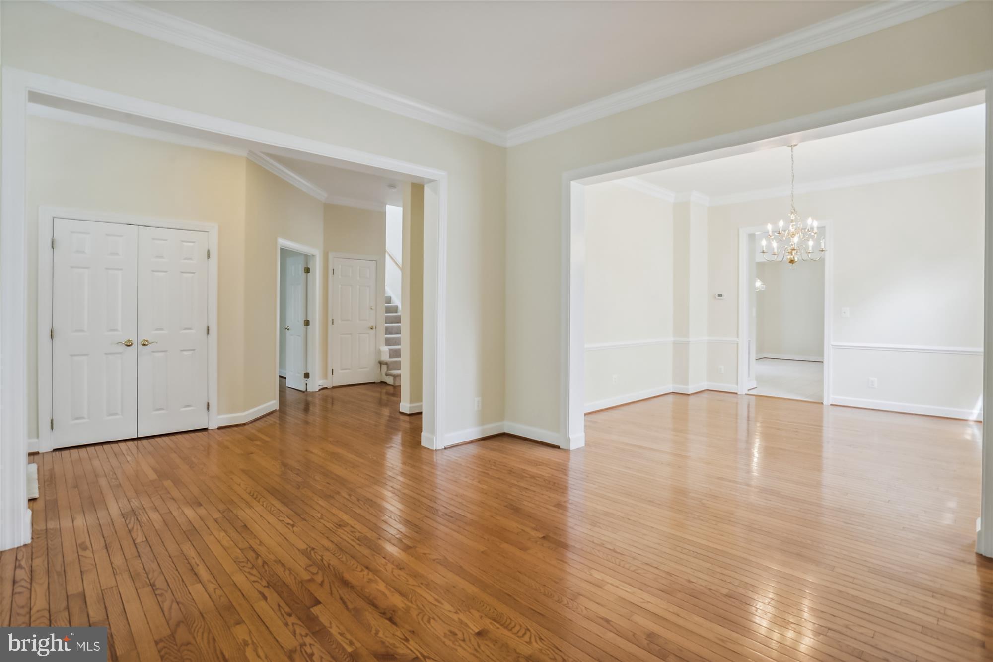 KING FARM WATKINS POND - Residential