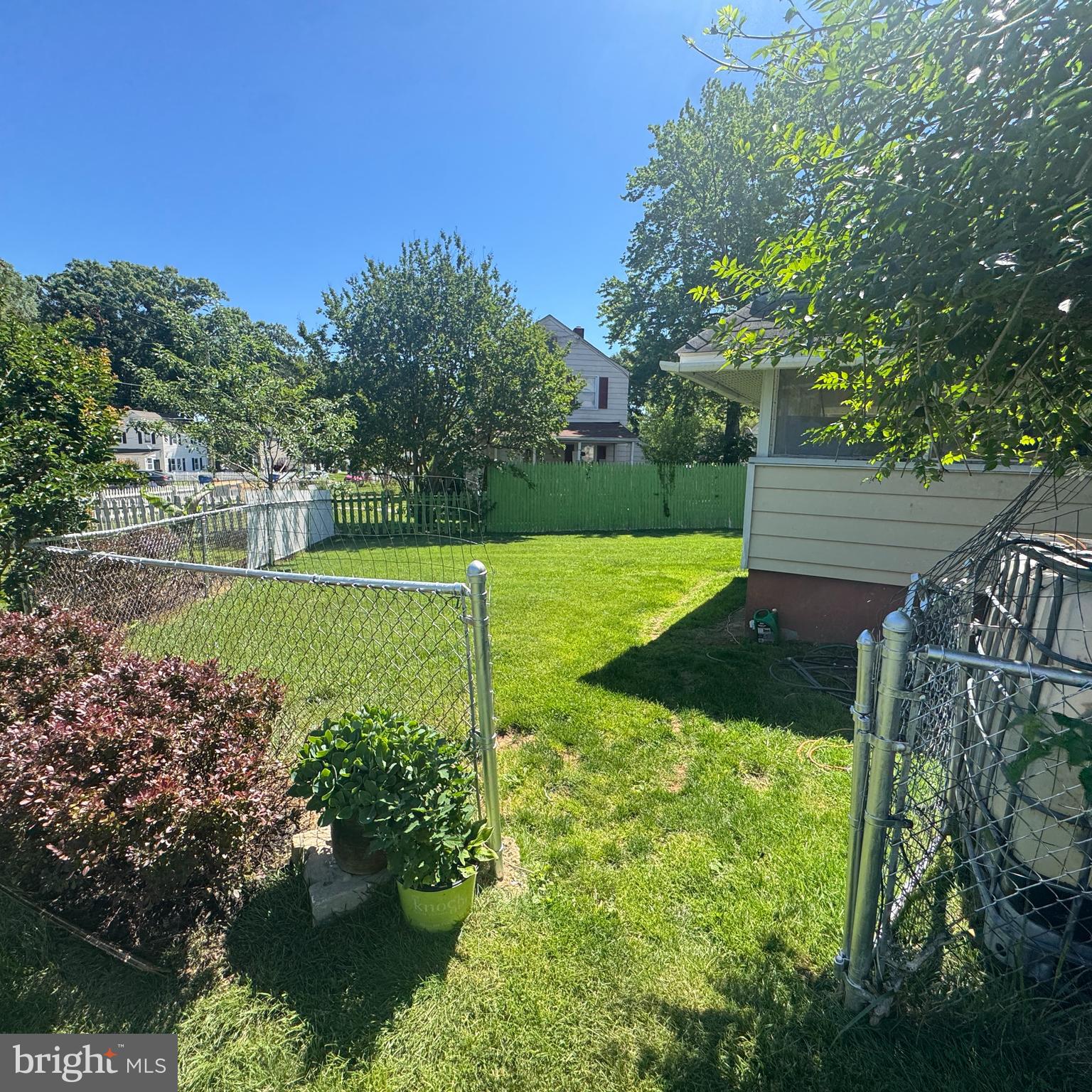LANDOVER HILLS - Residential