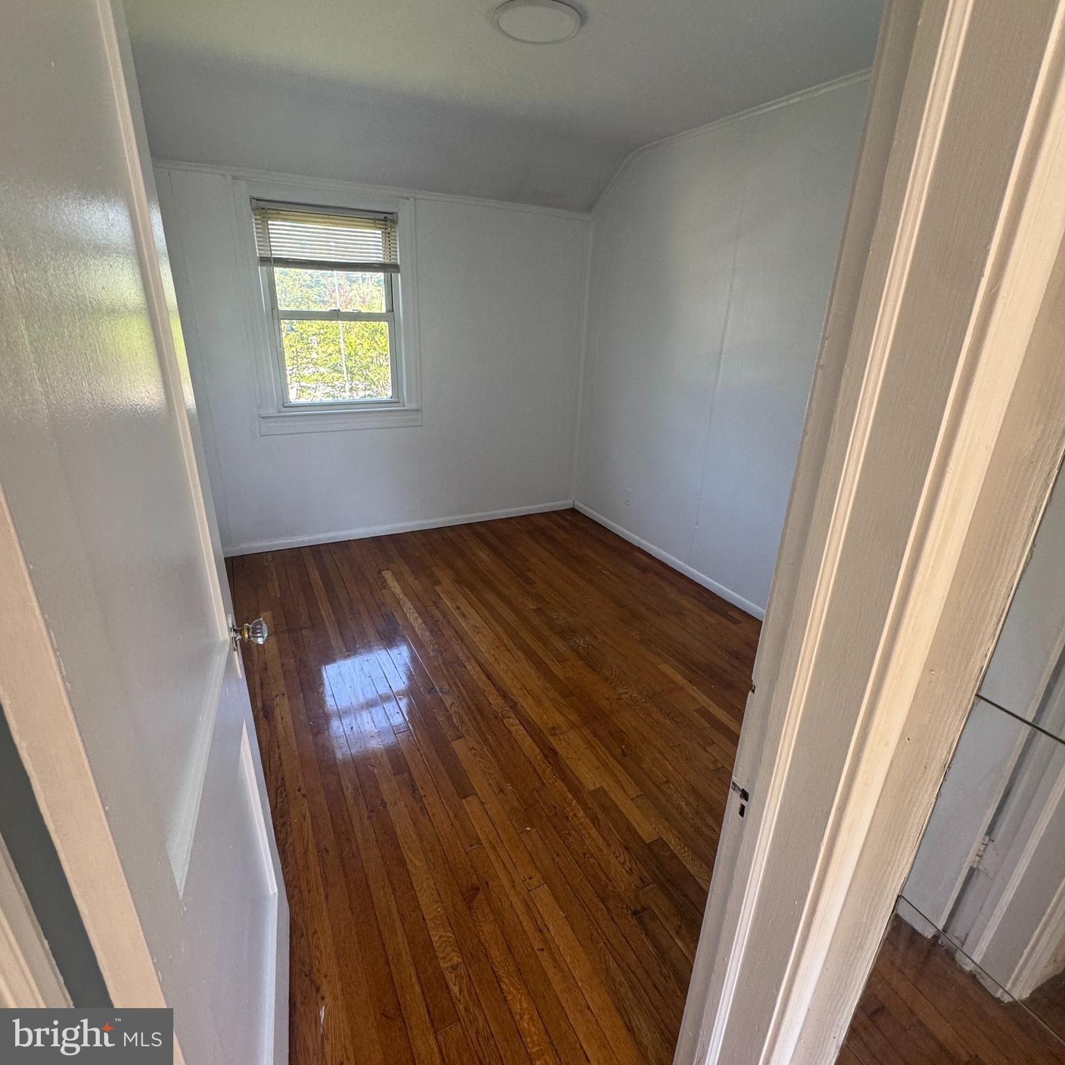 LANDOVER HILLS - Residential