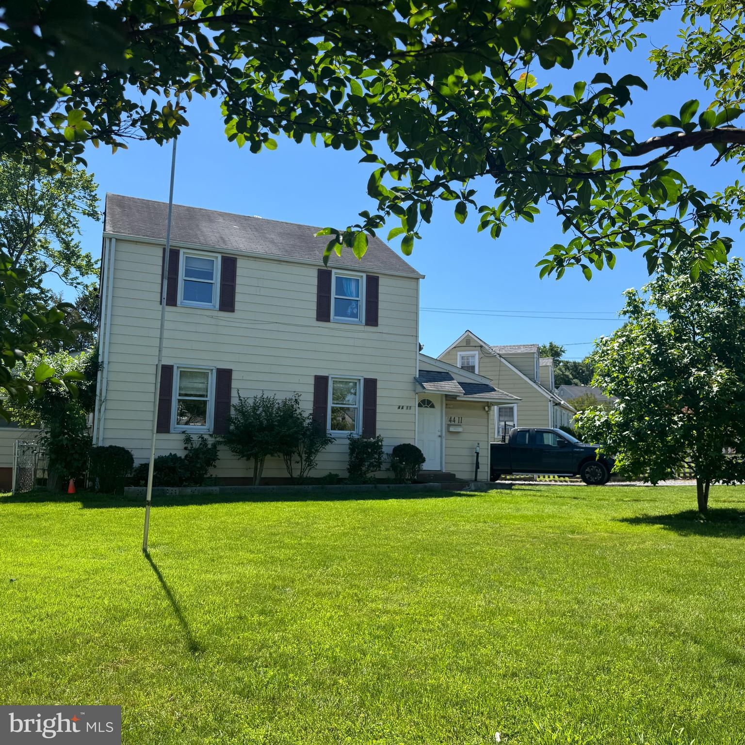 LANDOVER HILLS - Residential