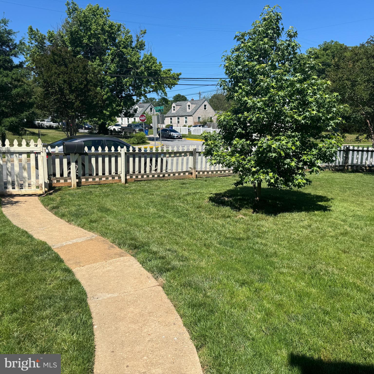 LANDOVER HILLS - Residential