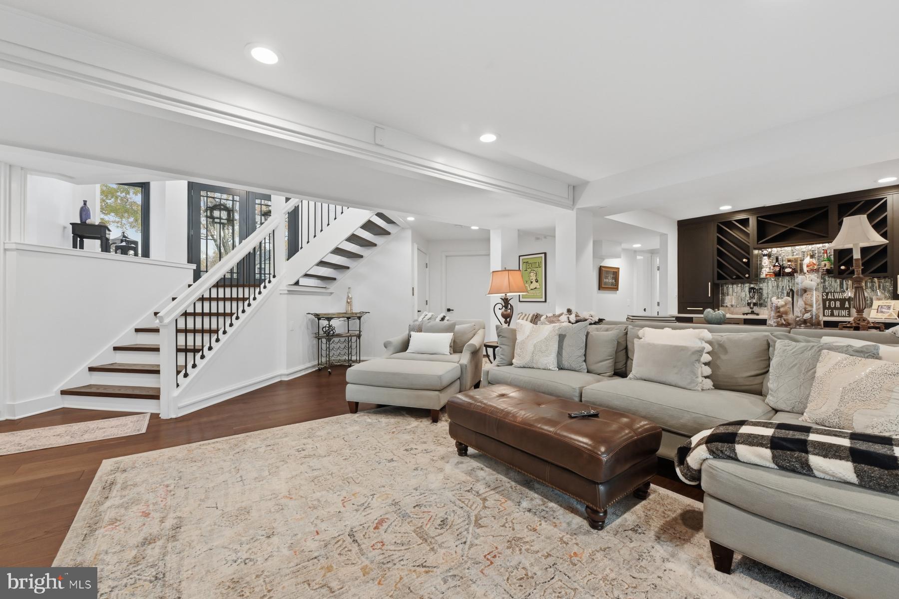 FISHING CREEK FARM - Residential