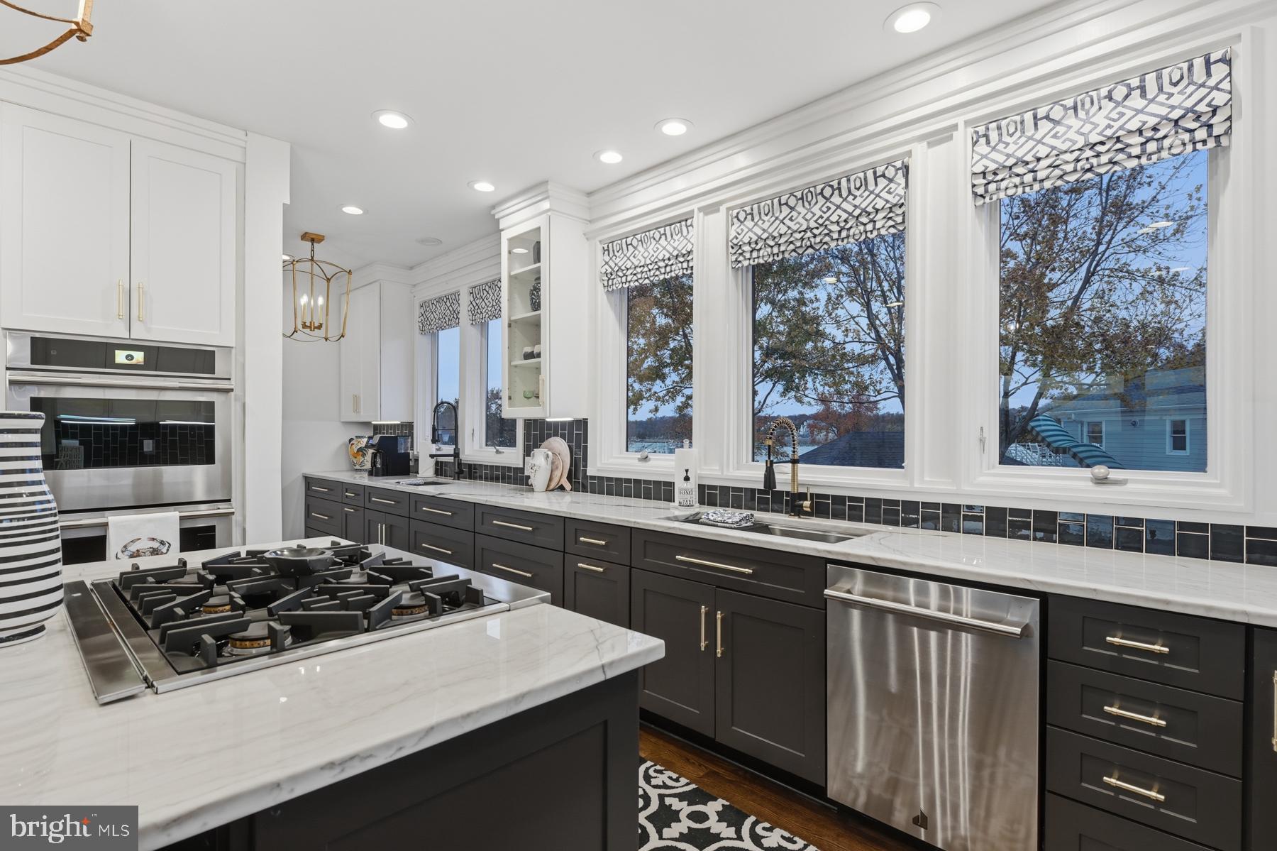 FISHING CREEK FARM - Residential