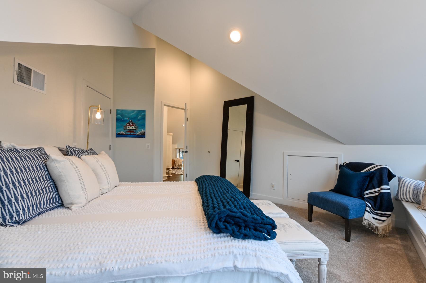 FISHING CREEK FARM - Residential