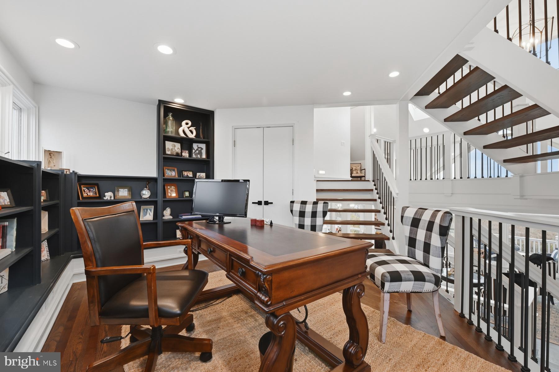 FISHING CREEK FARM - Residential