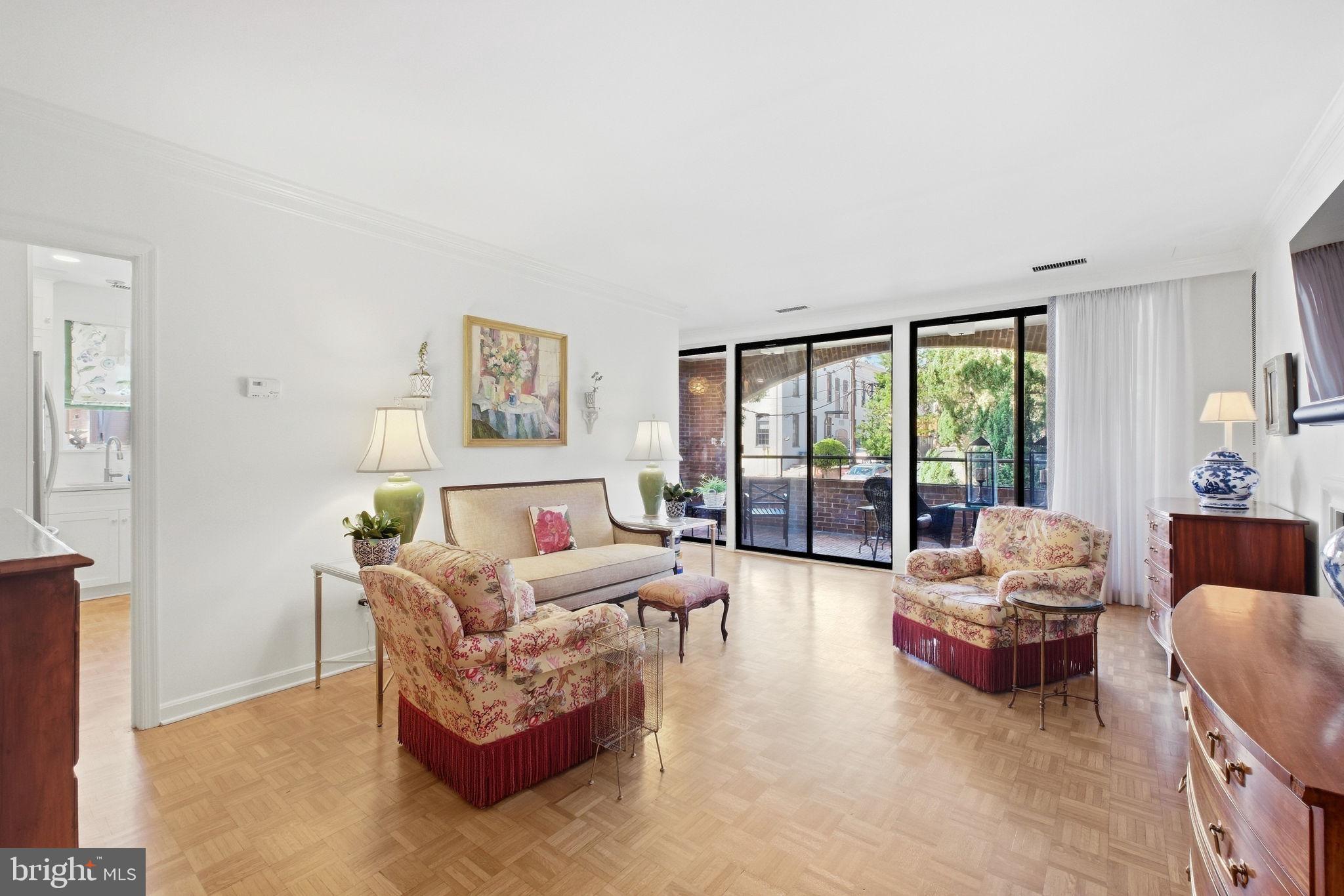 601 WILKES STREET 202