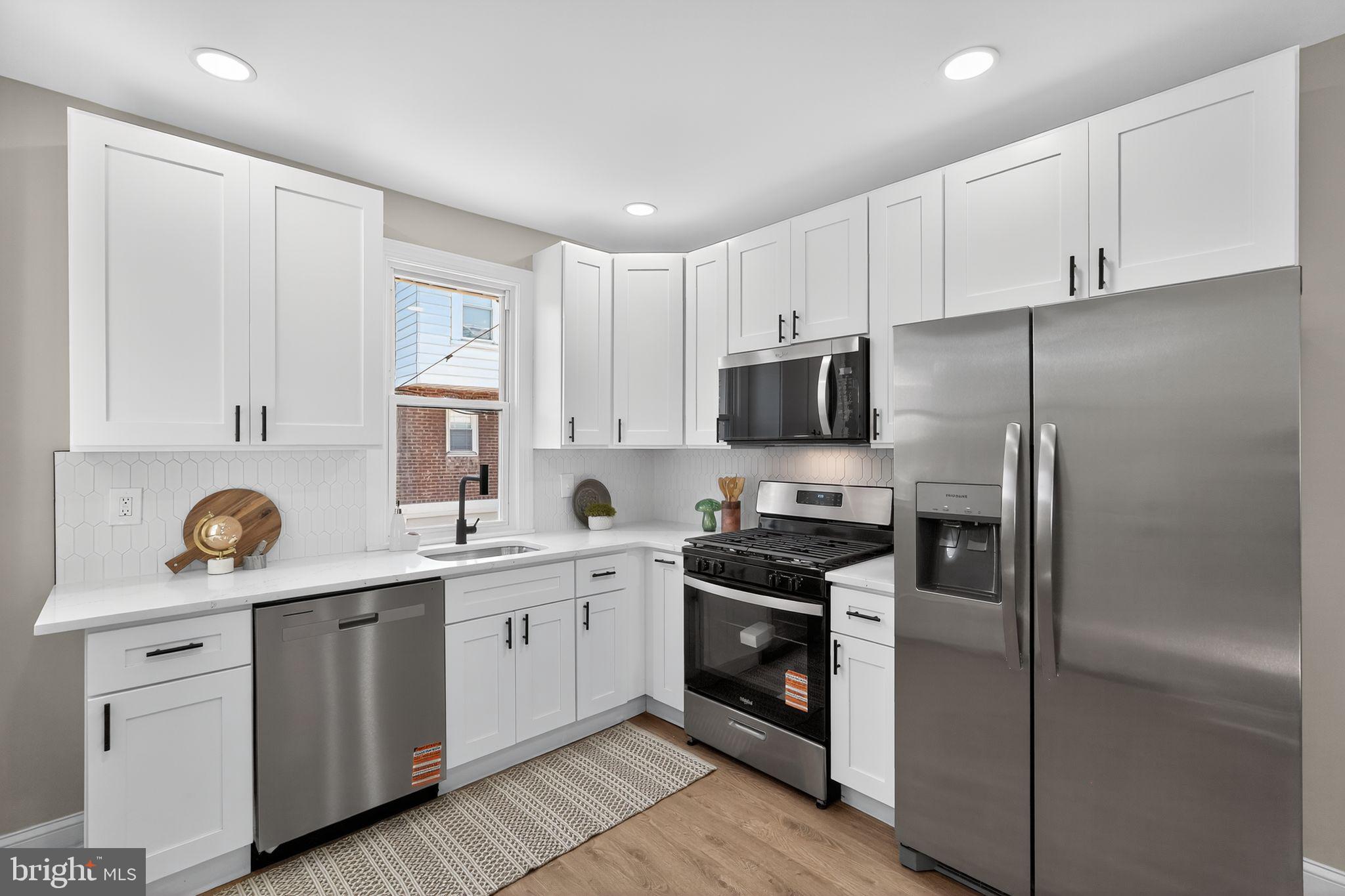 PORT RICHMOND - Residential