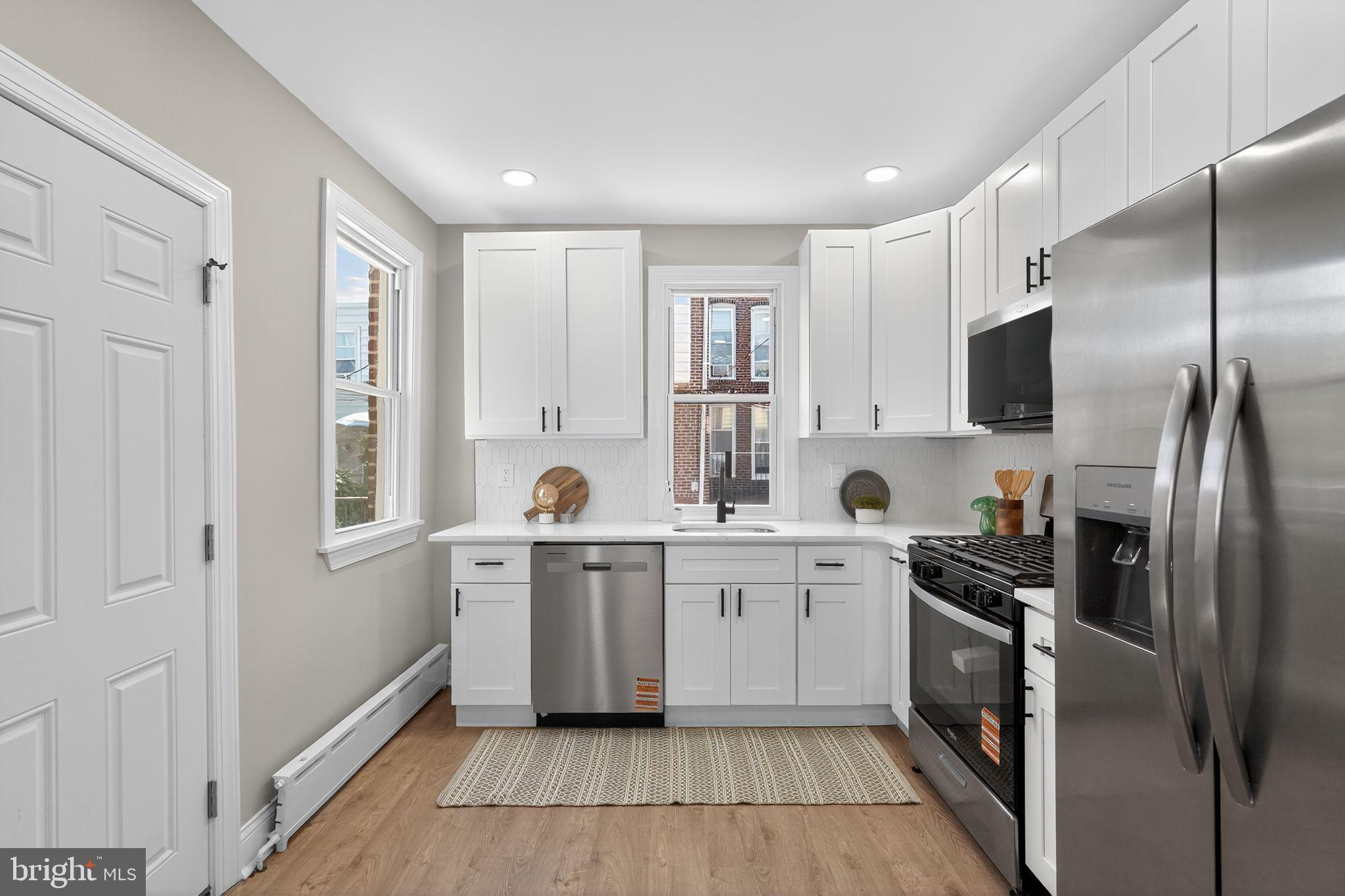 PORT RICHMOND - Residential