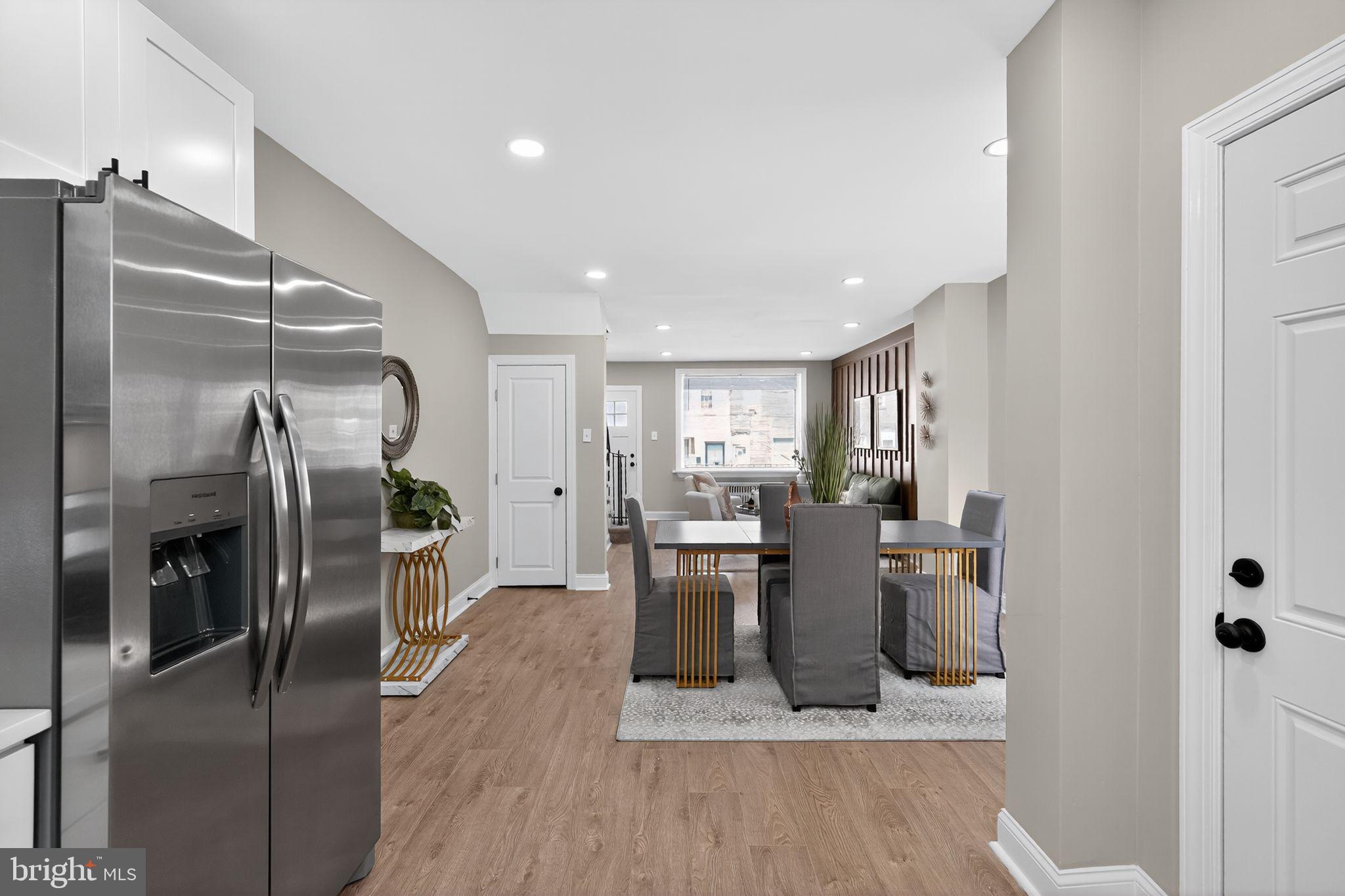 PORT RICHMOND - Residential