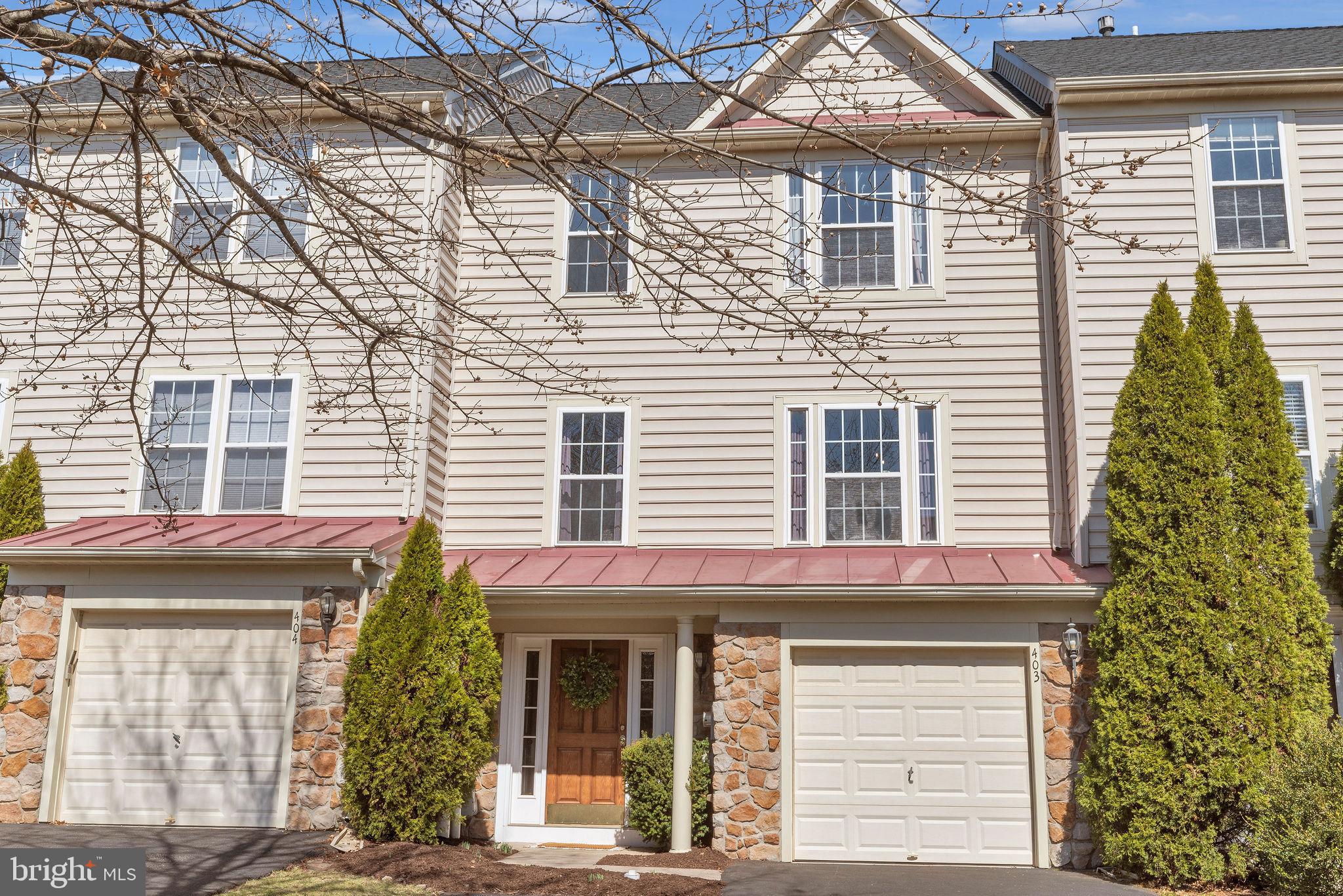 DEVON COURT - Residential