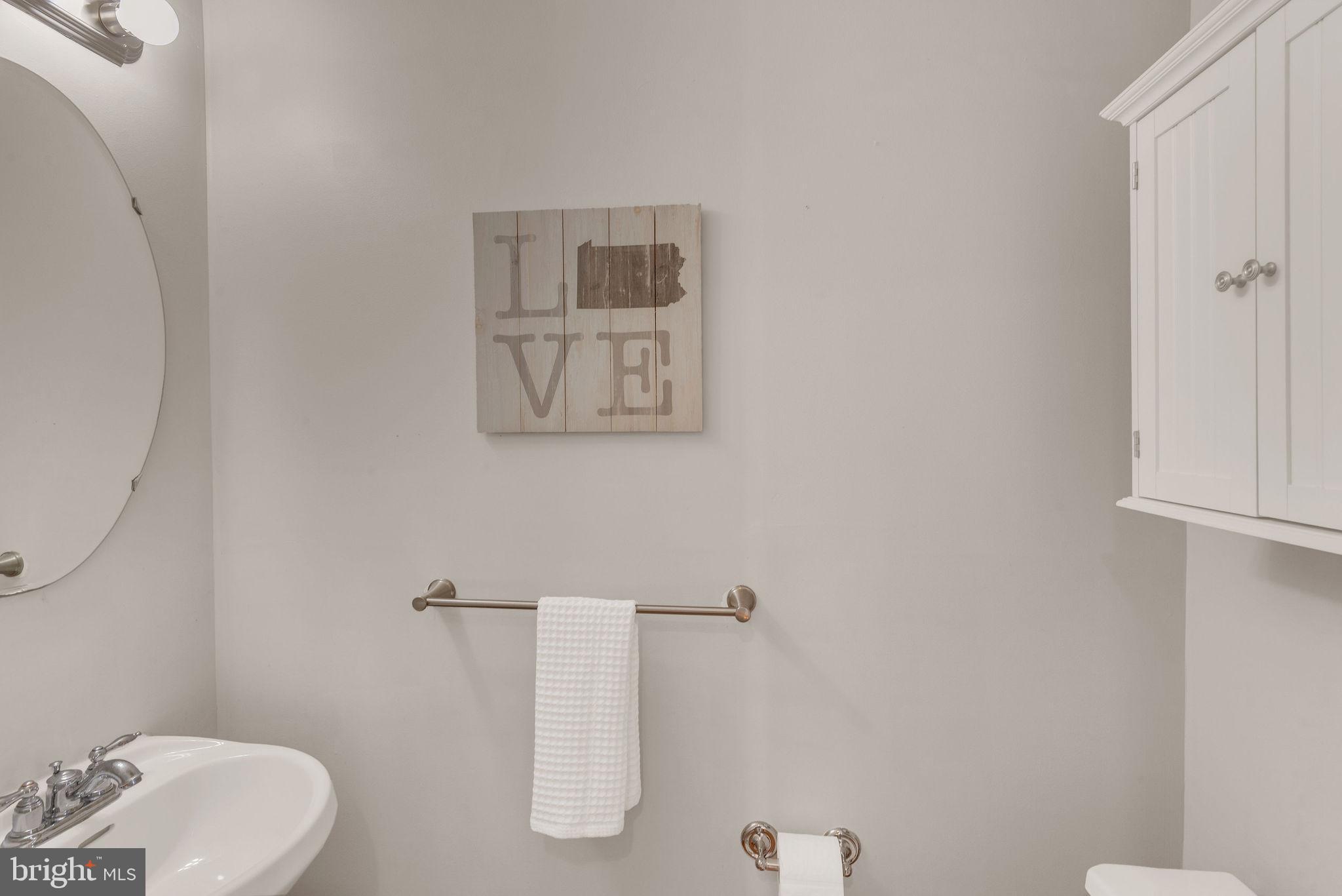 DEVON COURT - Residential