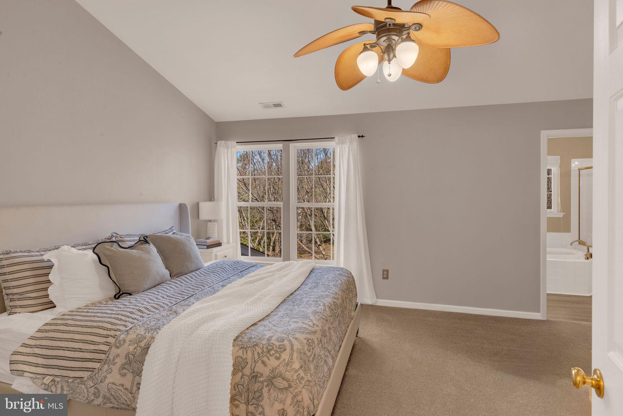 DEVON COURT - Residential