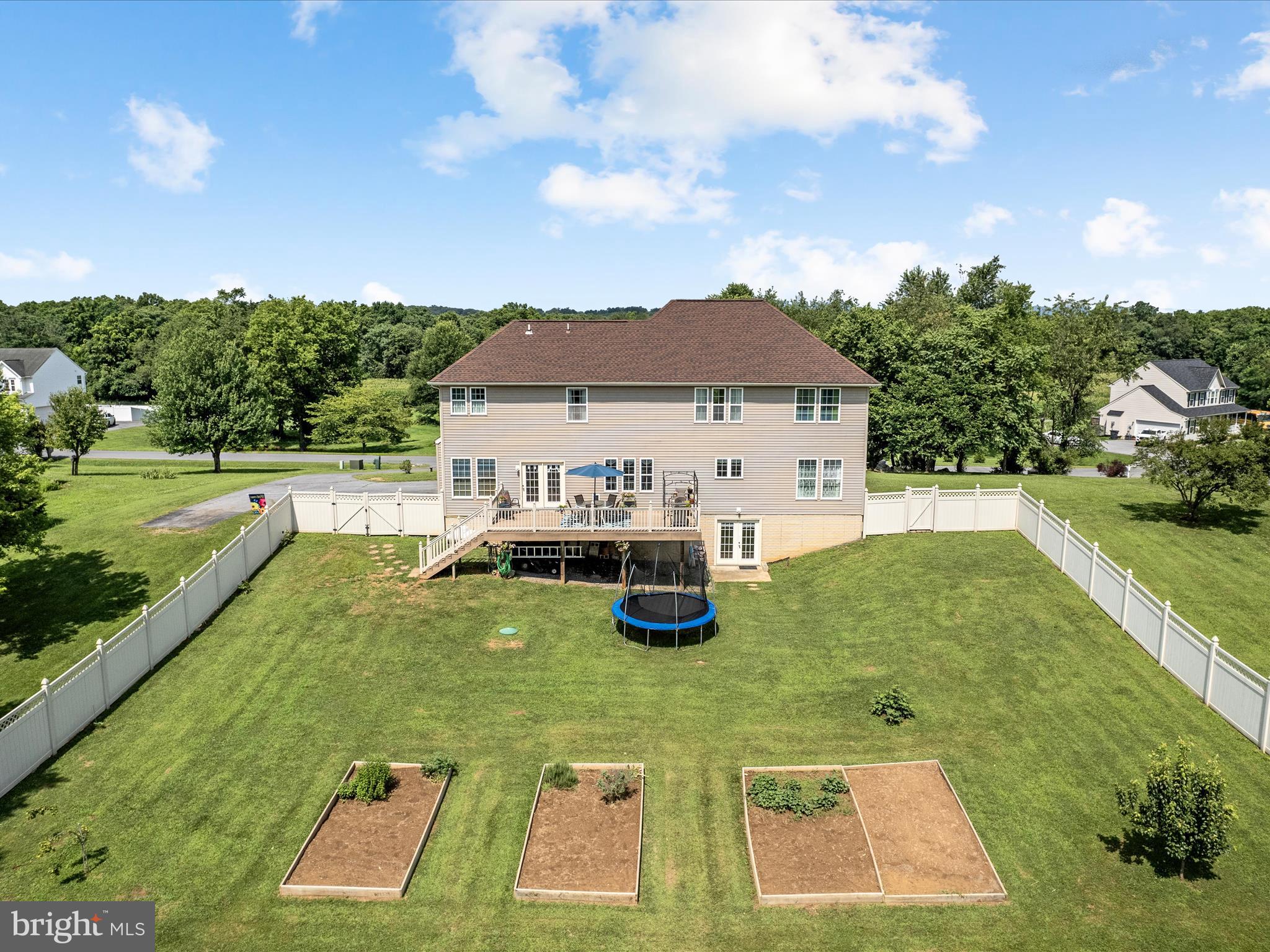 246 GRENADINE COURT