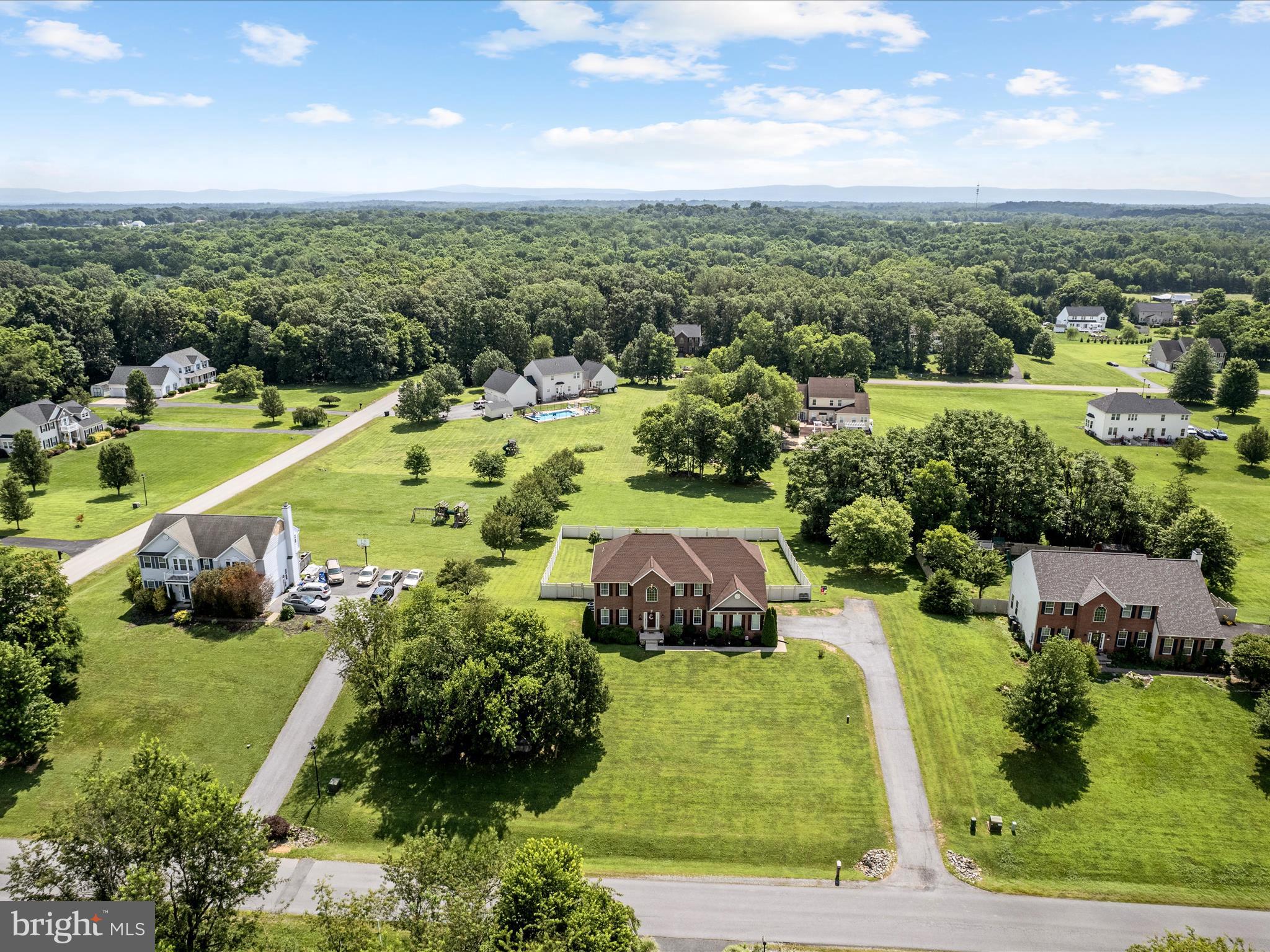 FIELDSTONE - Residential