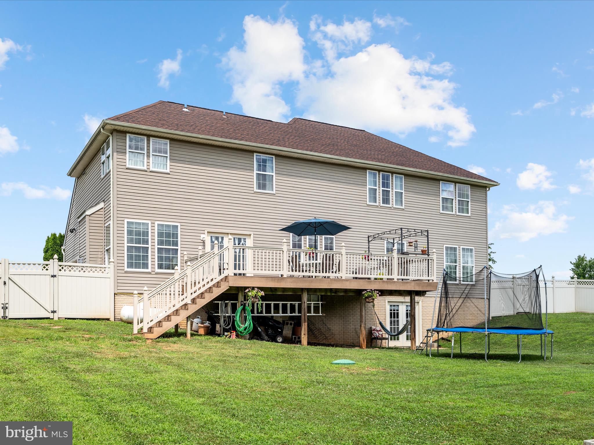246 GRENADINE COURT