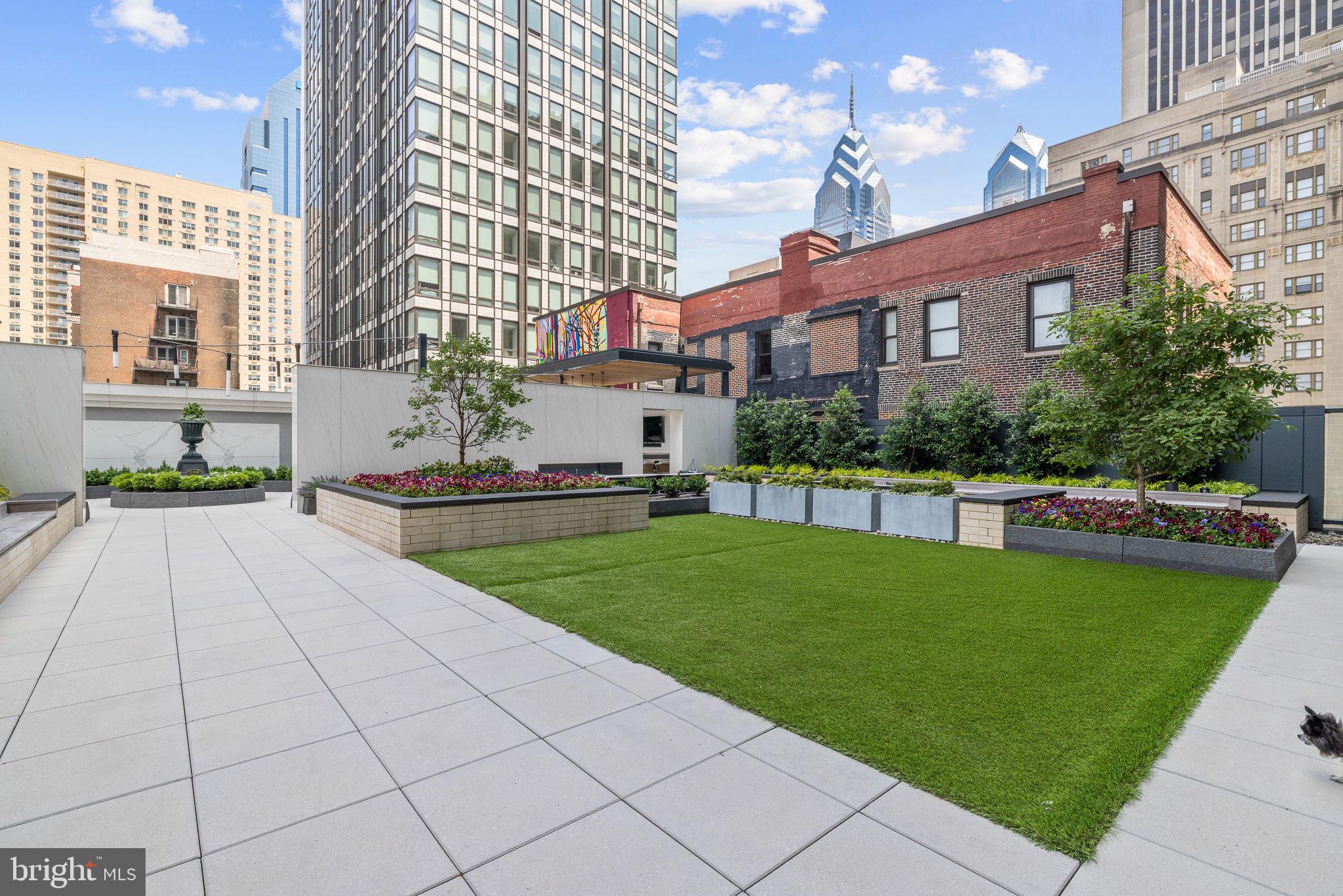 RITTENHOUSE SQUARE - Residential