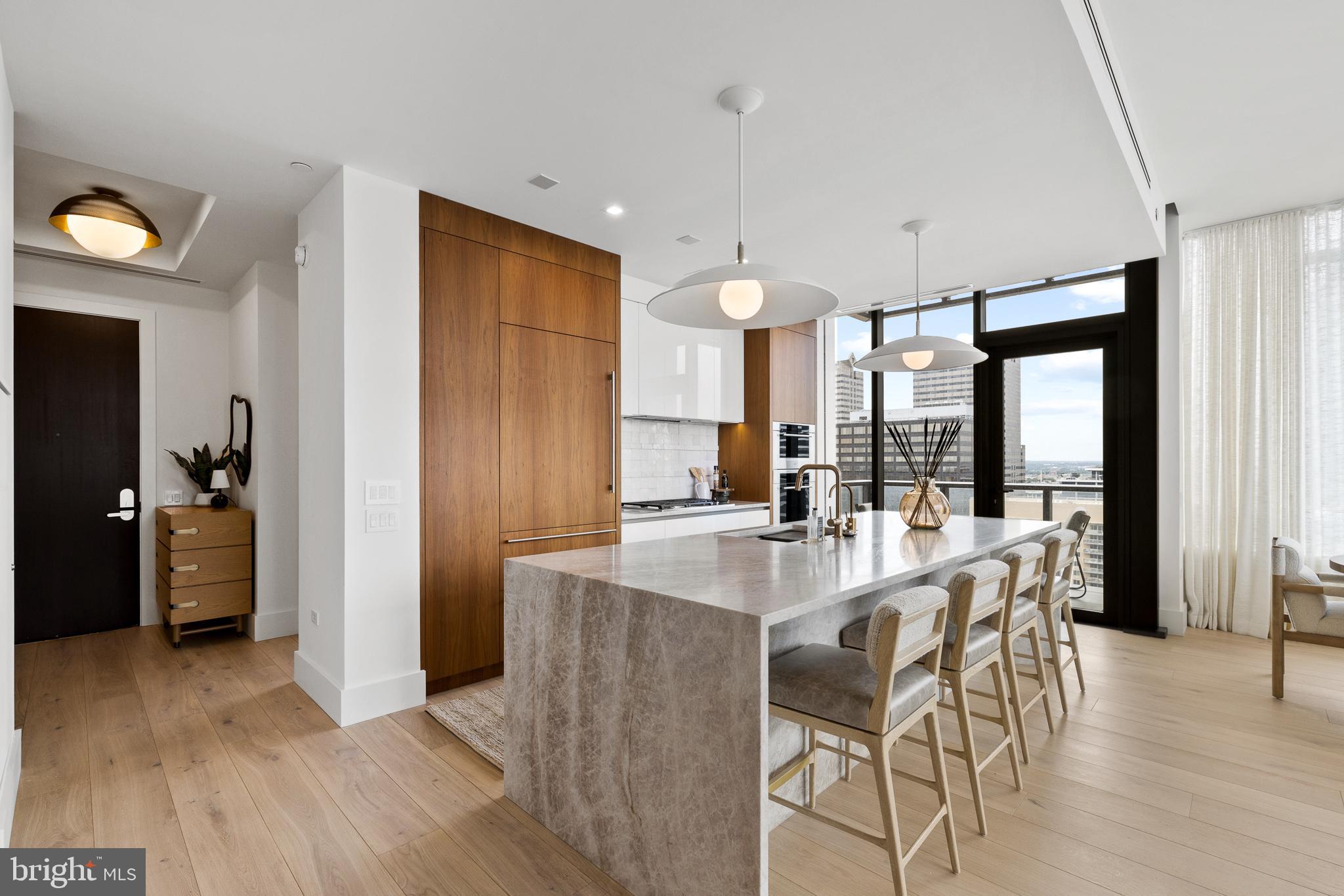 RITTENHOUSE SQUARE - Residential