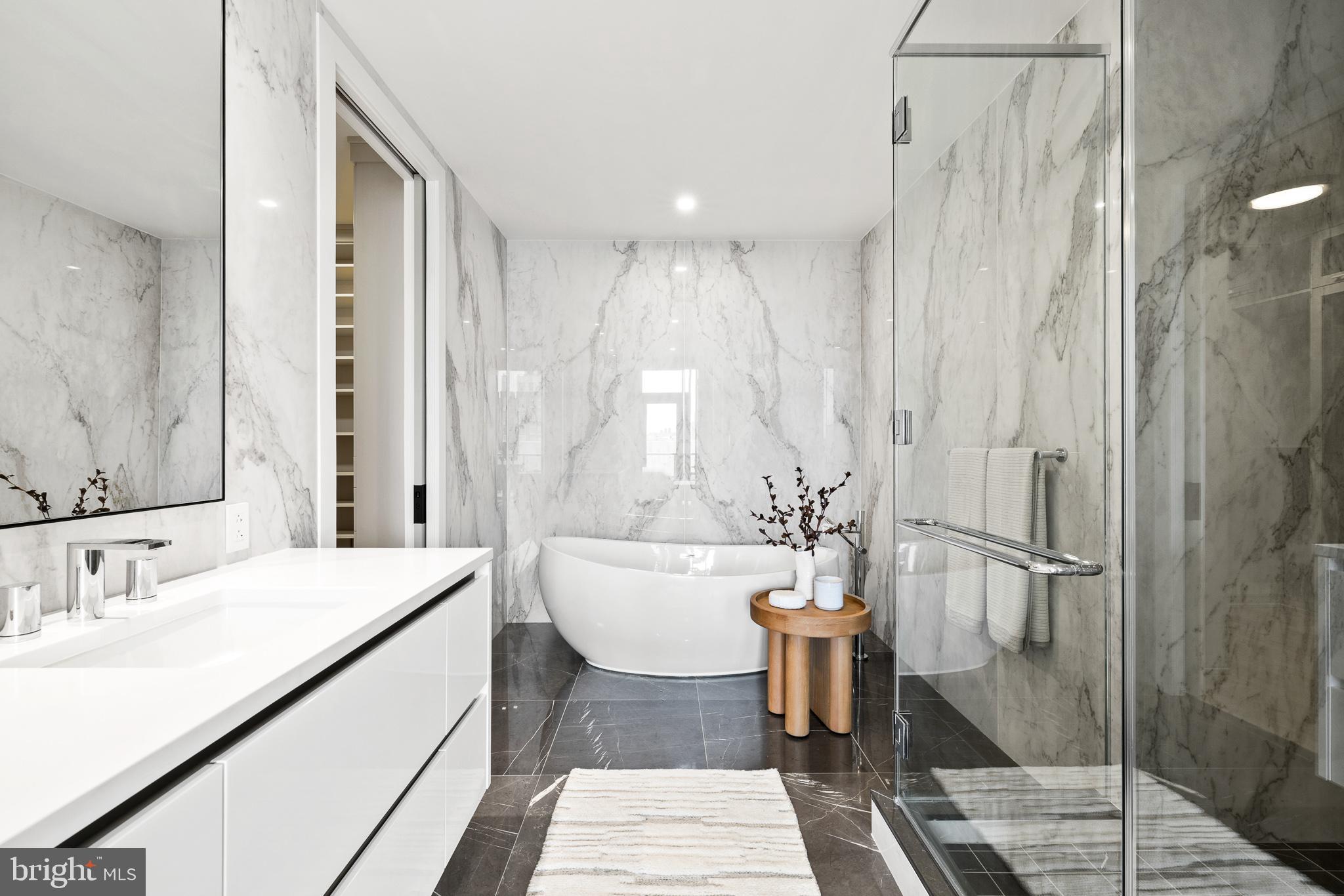 RITTENHOUSE SQUARE - Residential