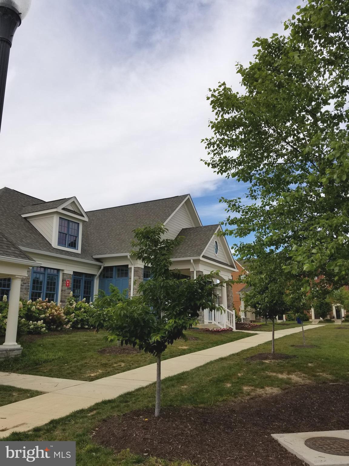 ST CHARLES SUB - FIELDSIDE - Residential Lease