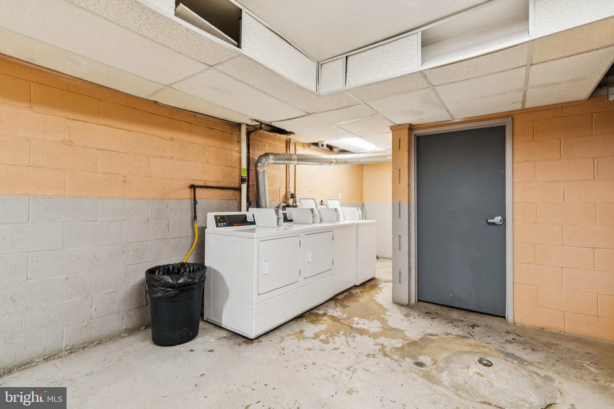 HUNTCREST - Residential