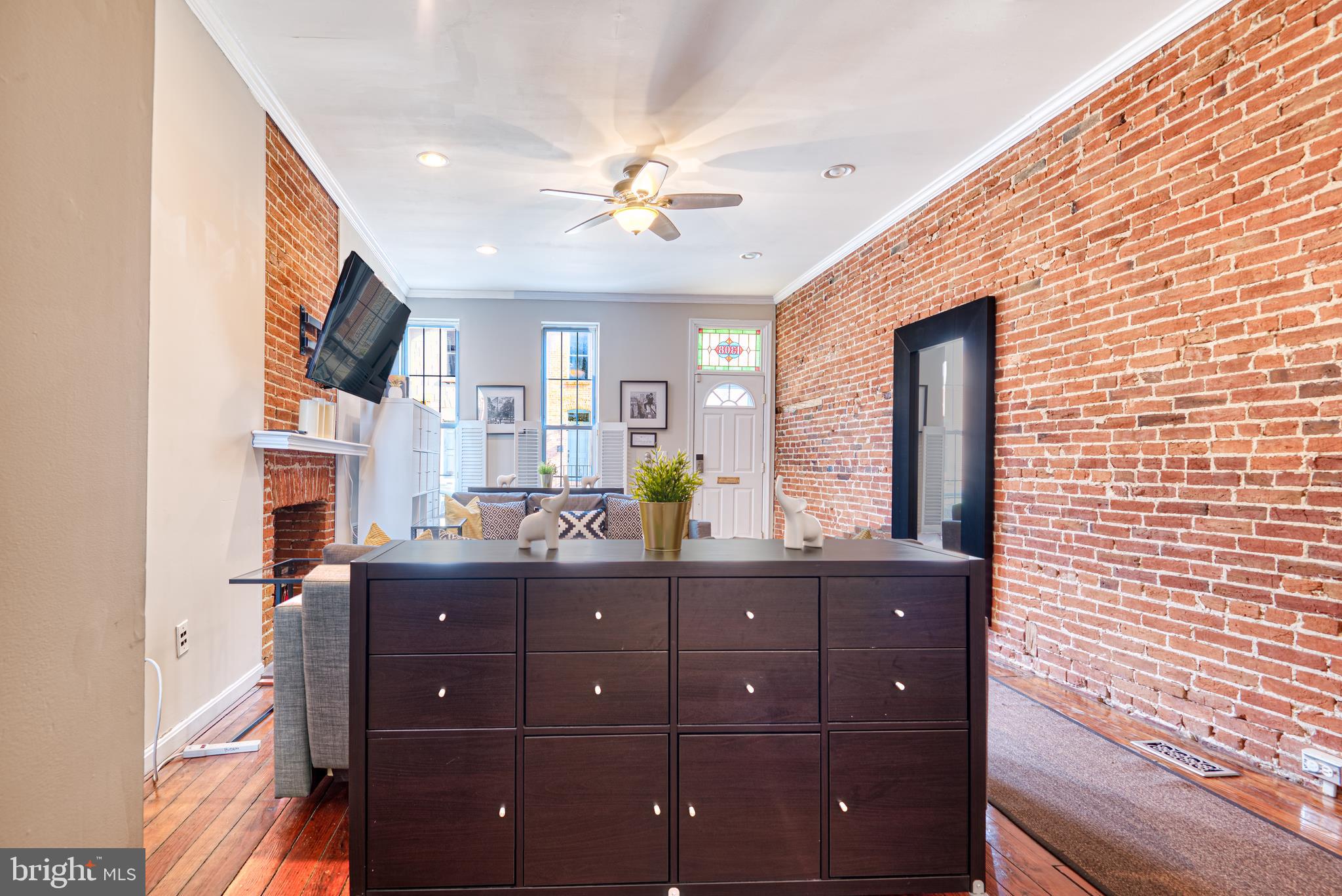 FEDERAL HILL HISTORIC DISTRICT - Residential Lease