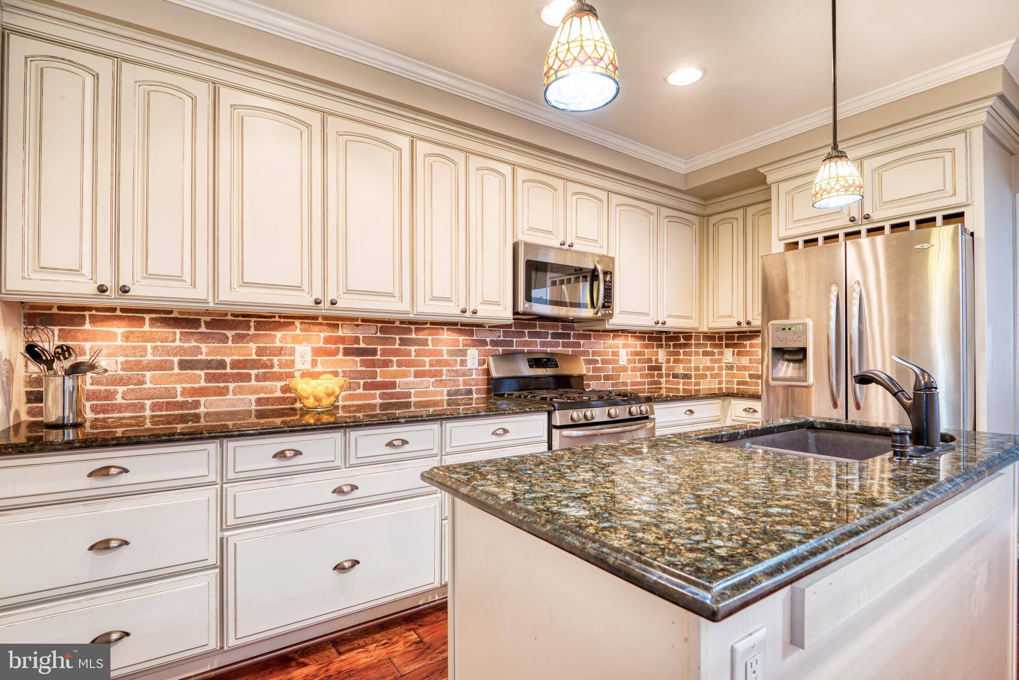 FEDERAL HILL HISTORIC DISTRICT - Residential Lease