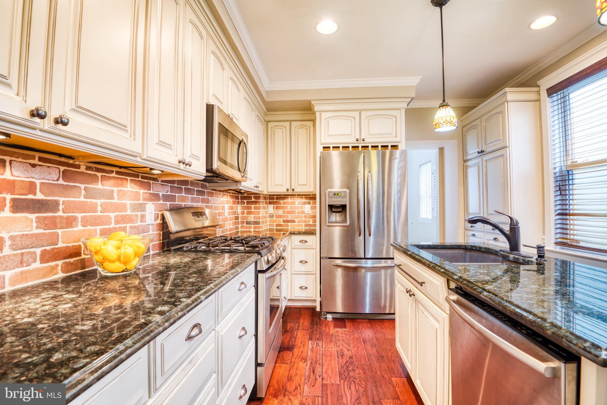 FEDERAL HILL HISTORIC DISTRICT - Residential Lease