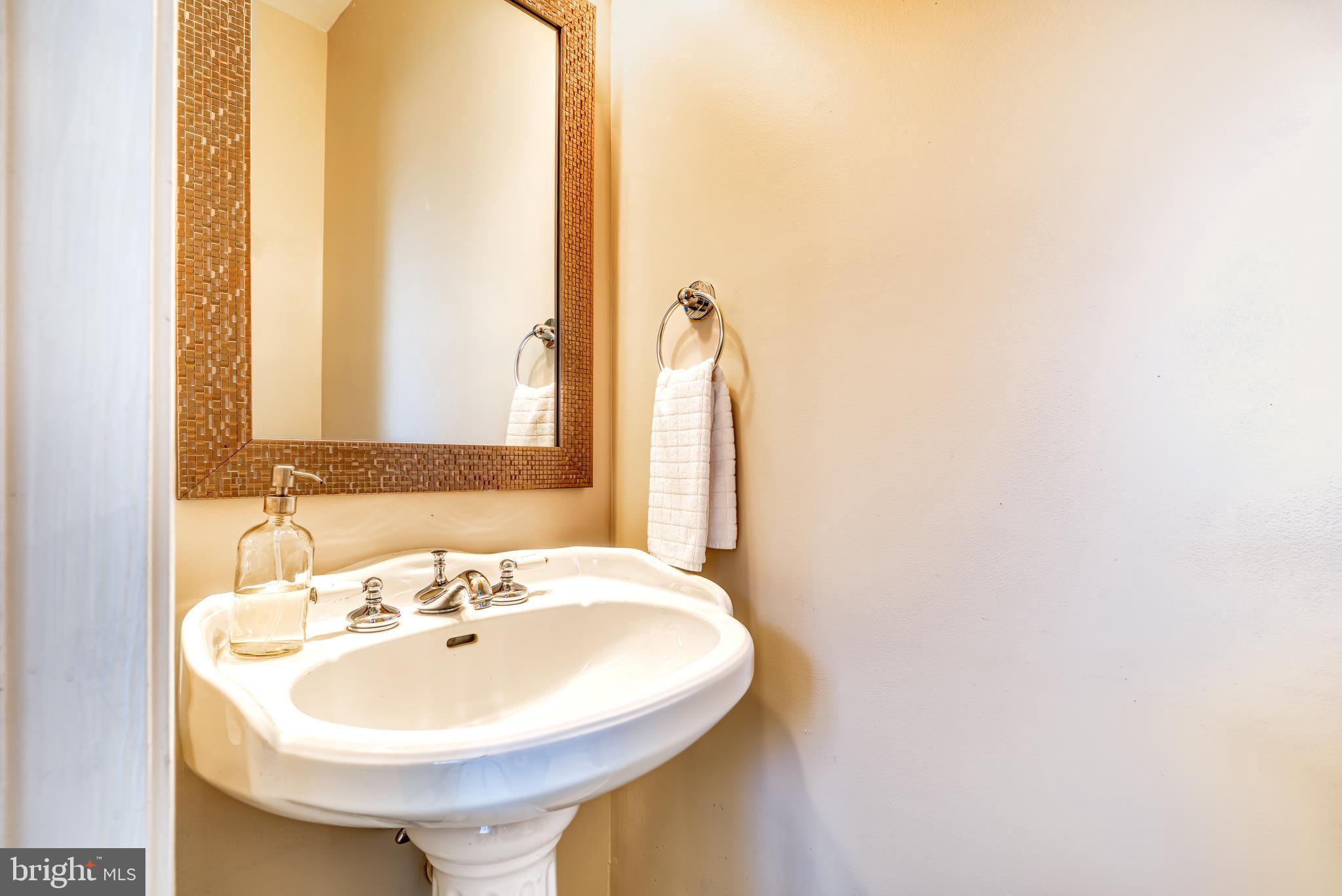 FEDERAL HILL HISTORIC DISTRICT - Residential Lease