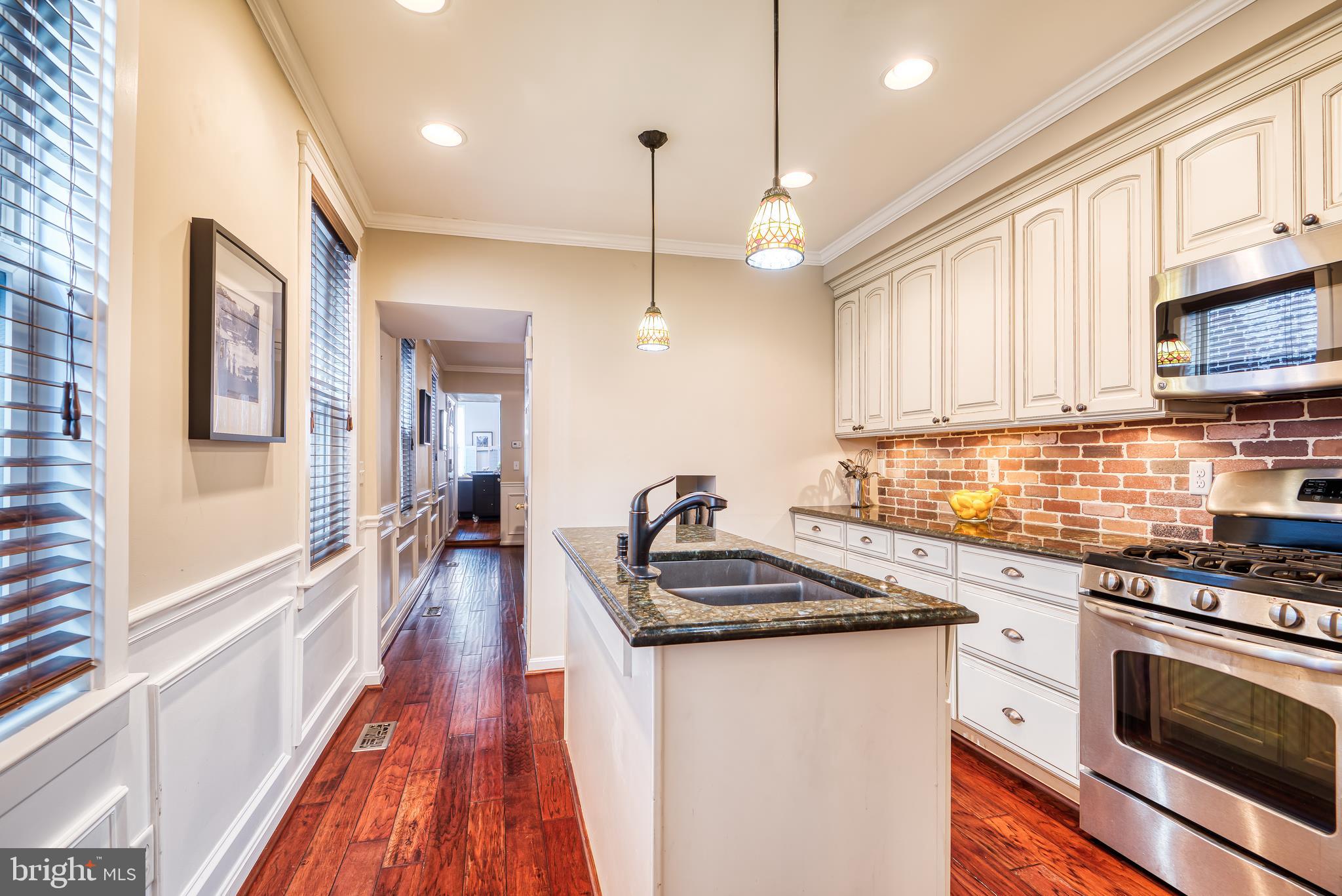 FEDERAL HILL HISTORIC DISTRICT - Residential Lease