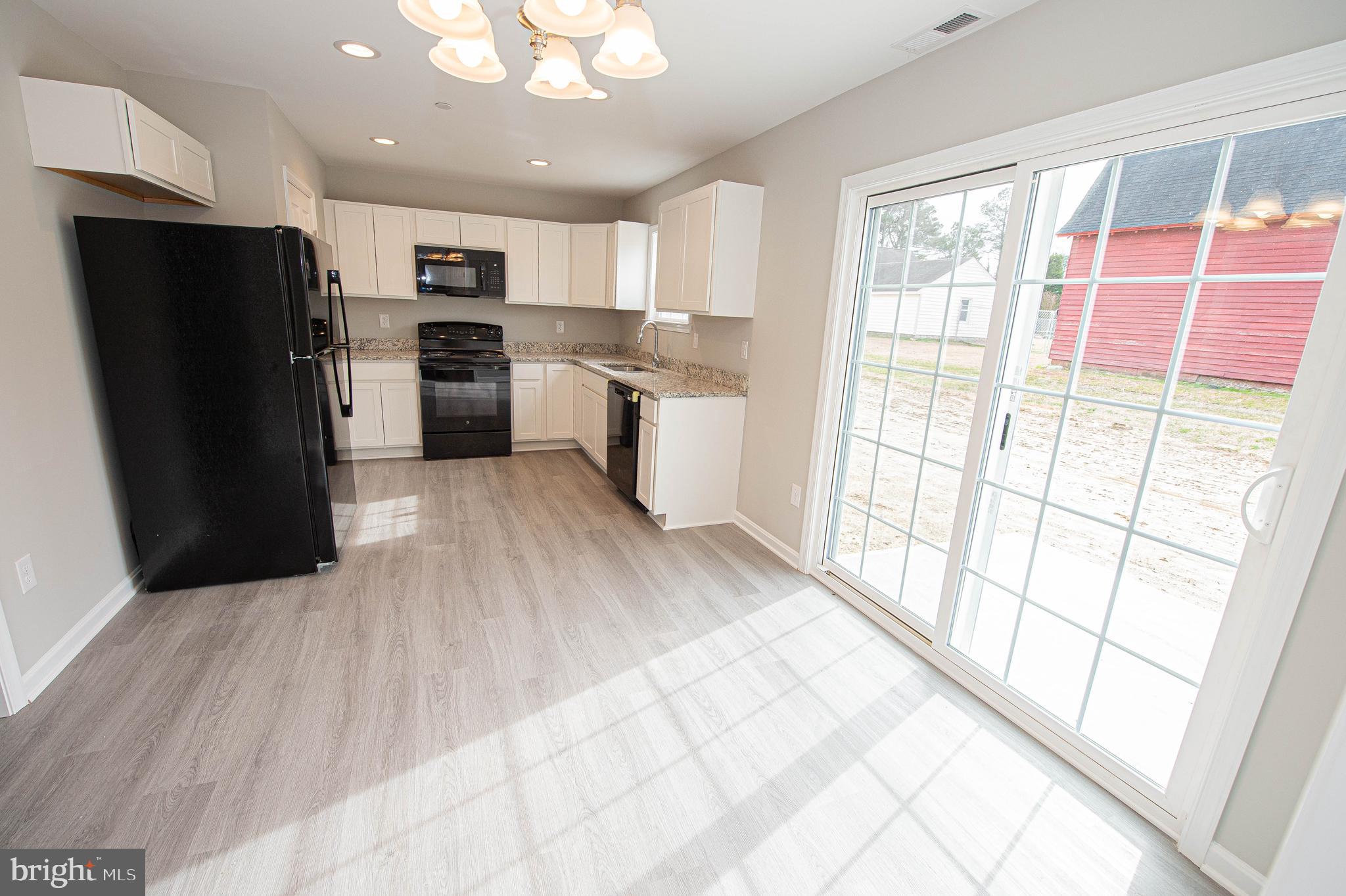 BUTLER'S VILLAGE - Residential Lease