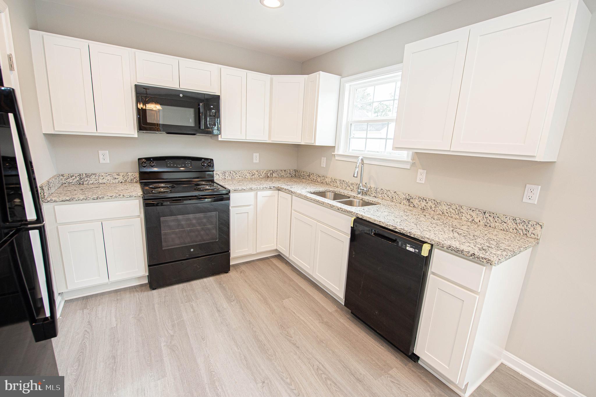 BUTLER'S VILLAGE - Residential Lease