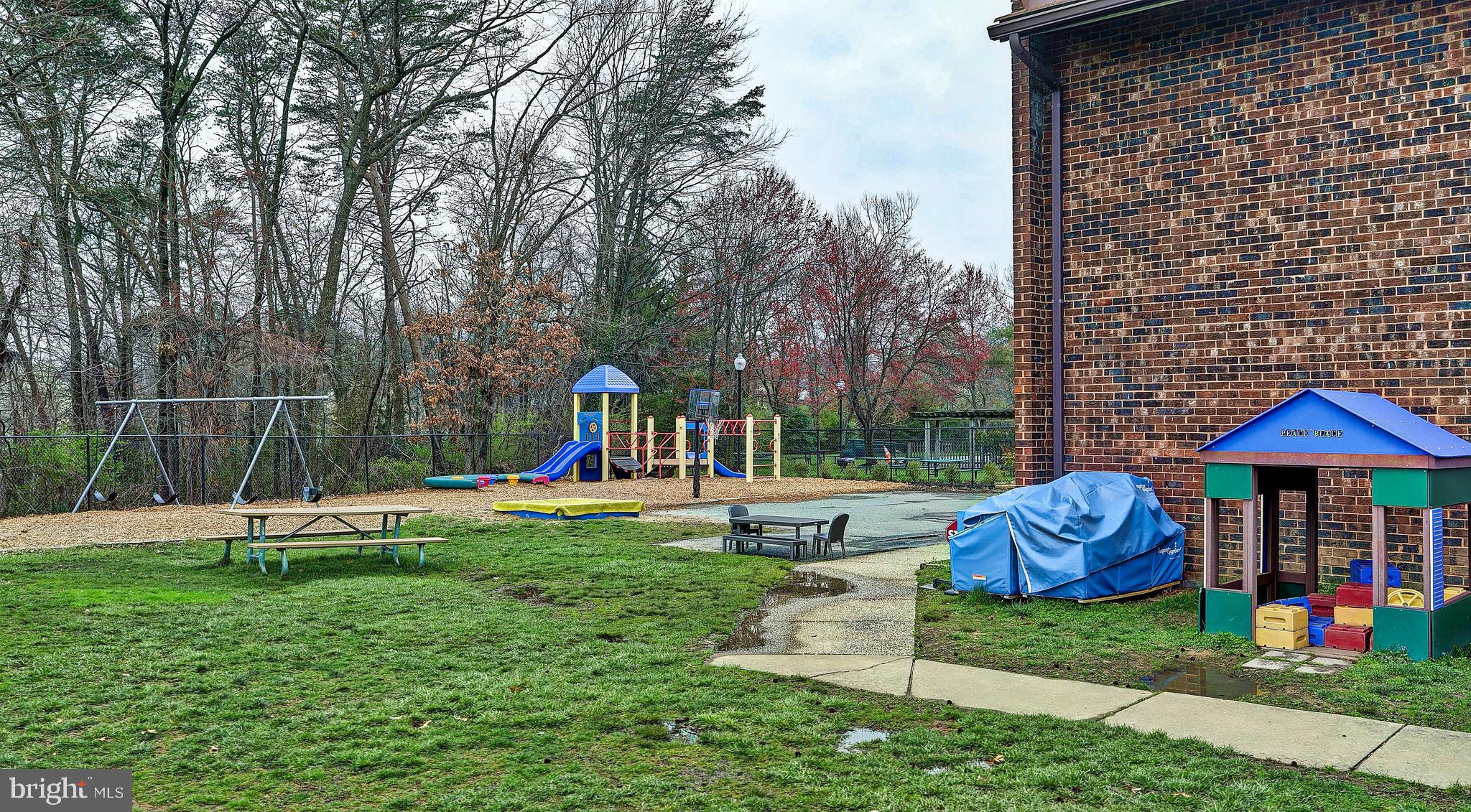 GREENBRIAR CONDO PHASE I - Residential