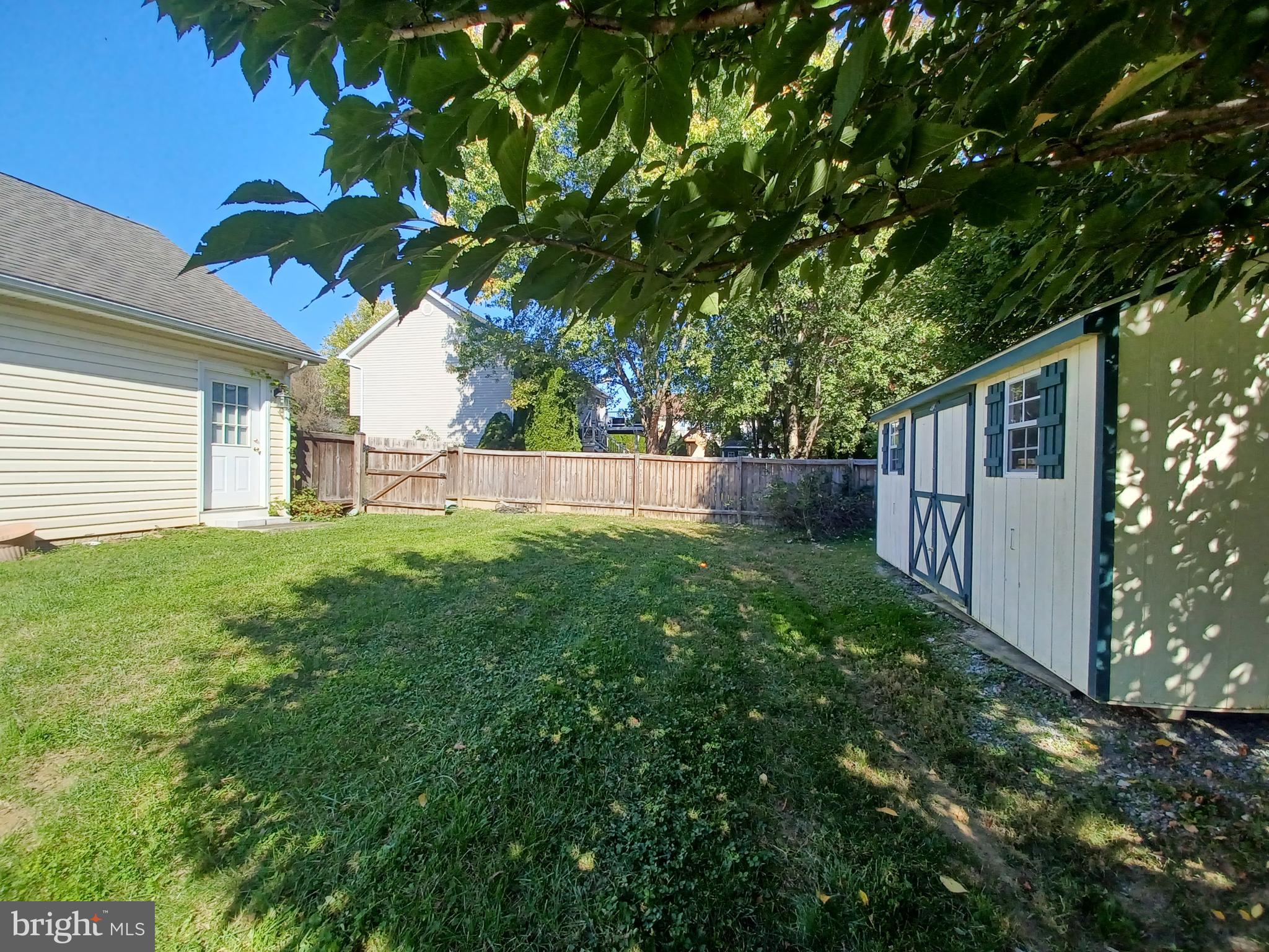 FORT HILL FARMS - Residential