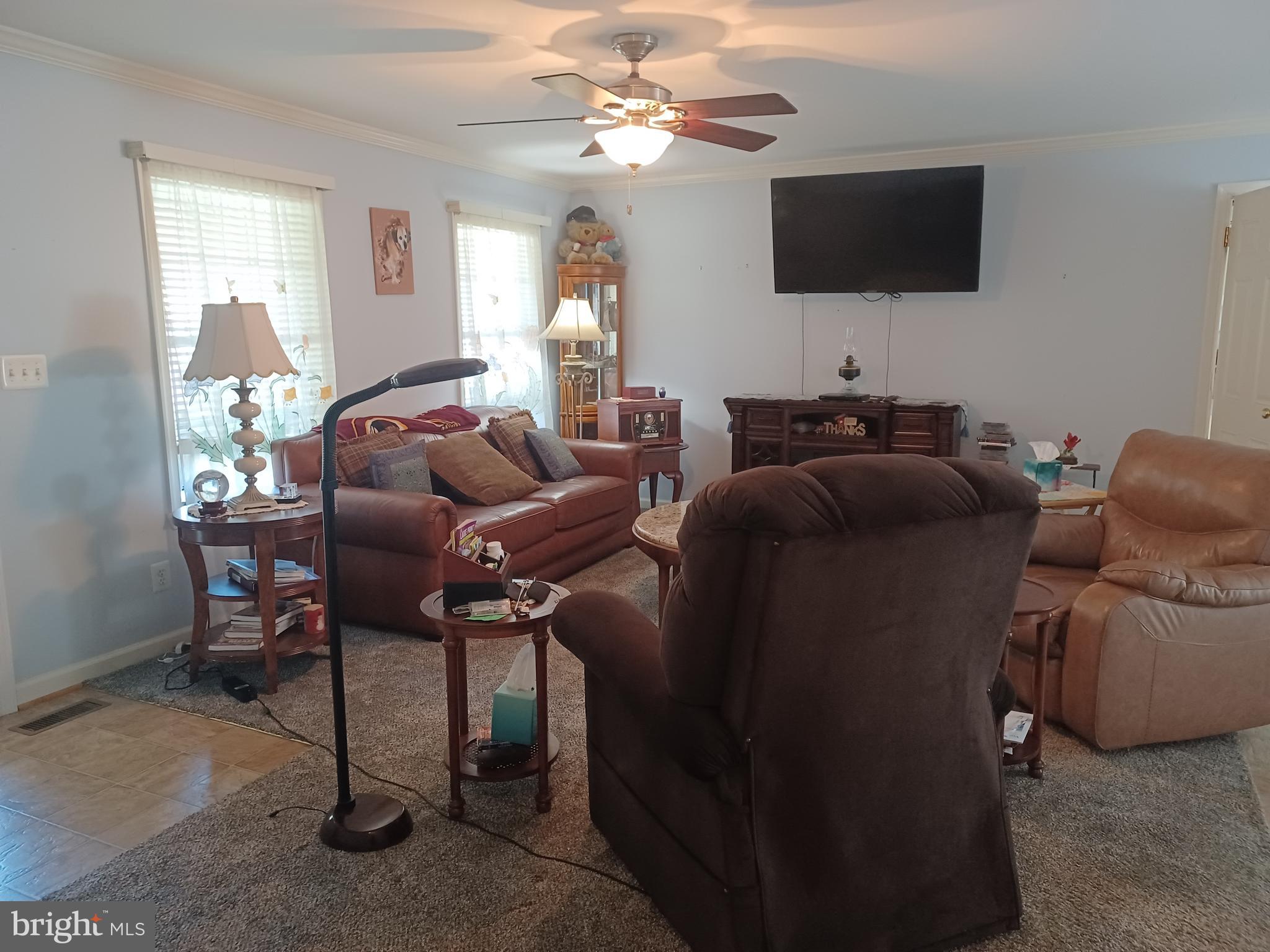 FORT HILL FARMS - Residential