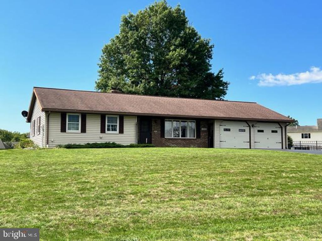 Photo of 980 Schwanger Road, Elizabethtown, PA 17022 (MLS # PALA2040204)