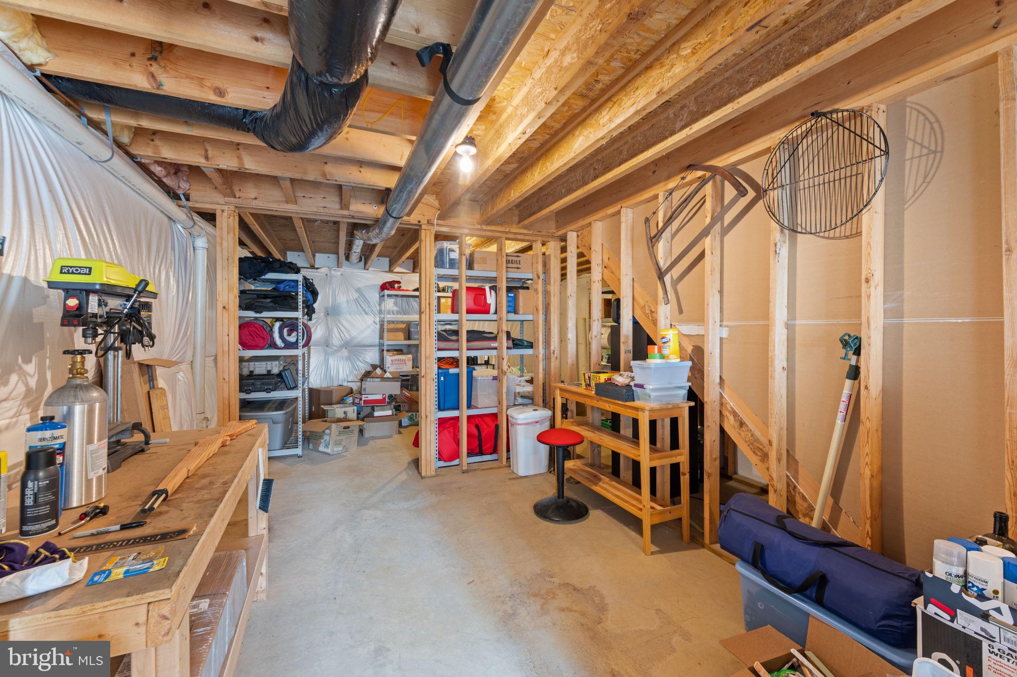 WIDEWATER VILLAGE - Residential Lease