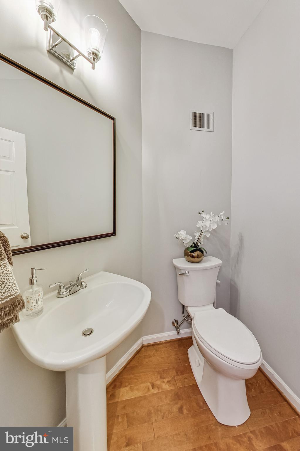 CEDAR POINTE - Residential