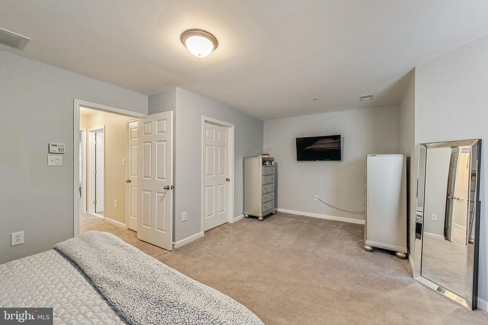 CEDAR POINTE - Residential