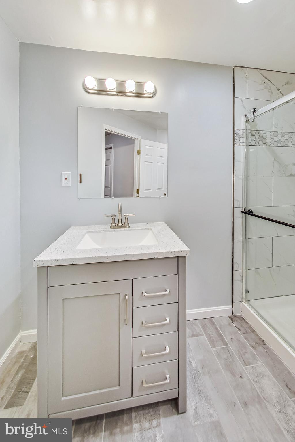 CEDAR POINTE - Residential