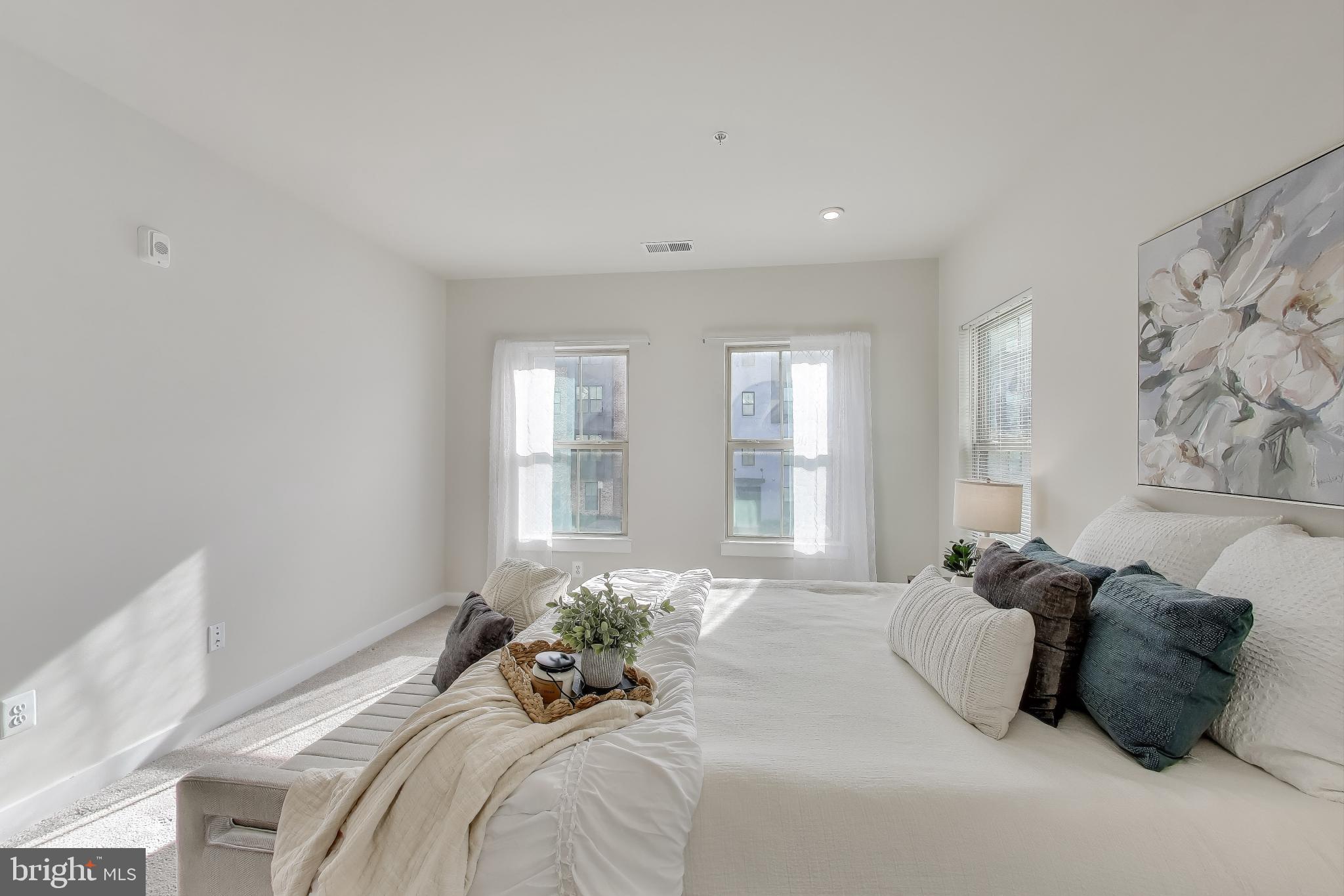 PADDOCK POINTE - Residential