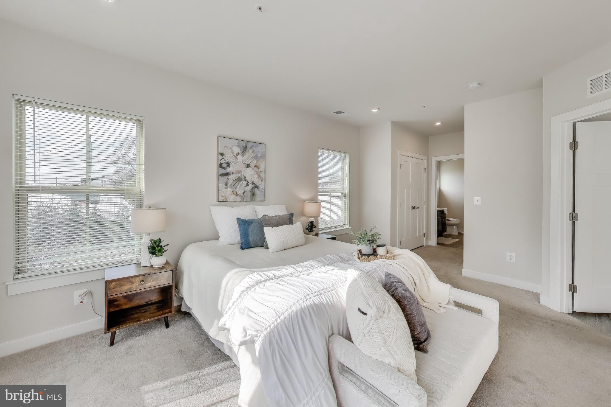 PADDOCK POINTE - Residential