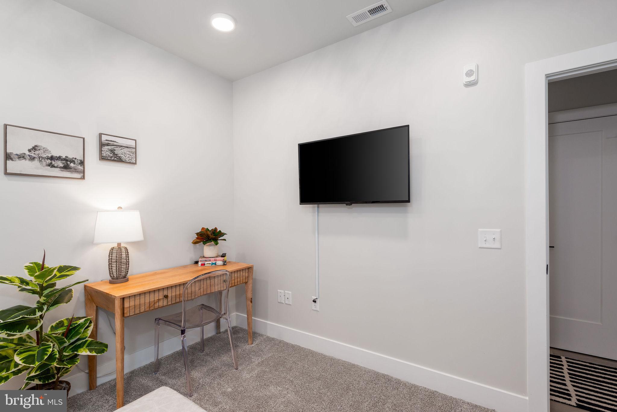 FLATS AT COASTAL STATION - Residential