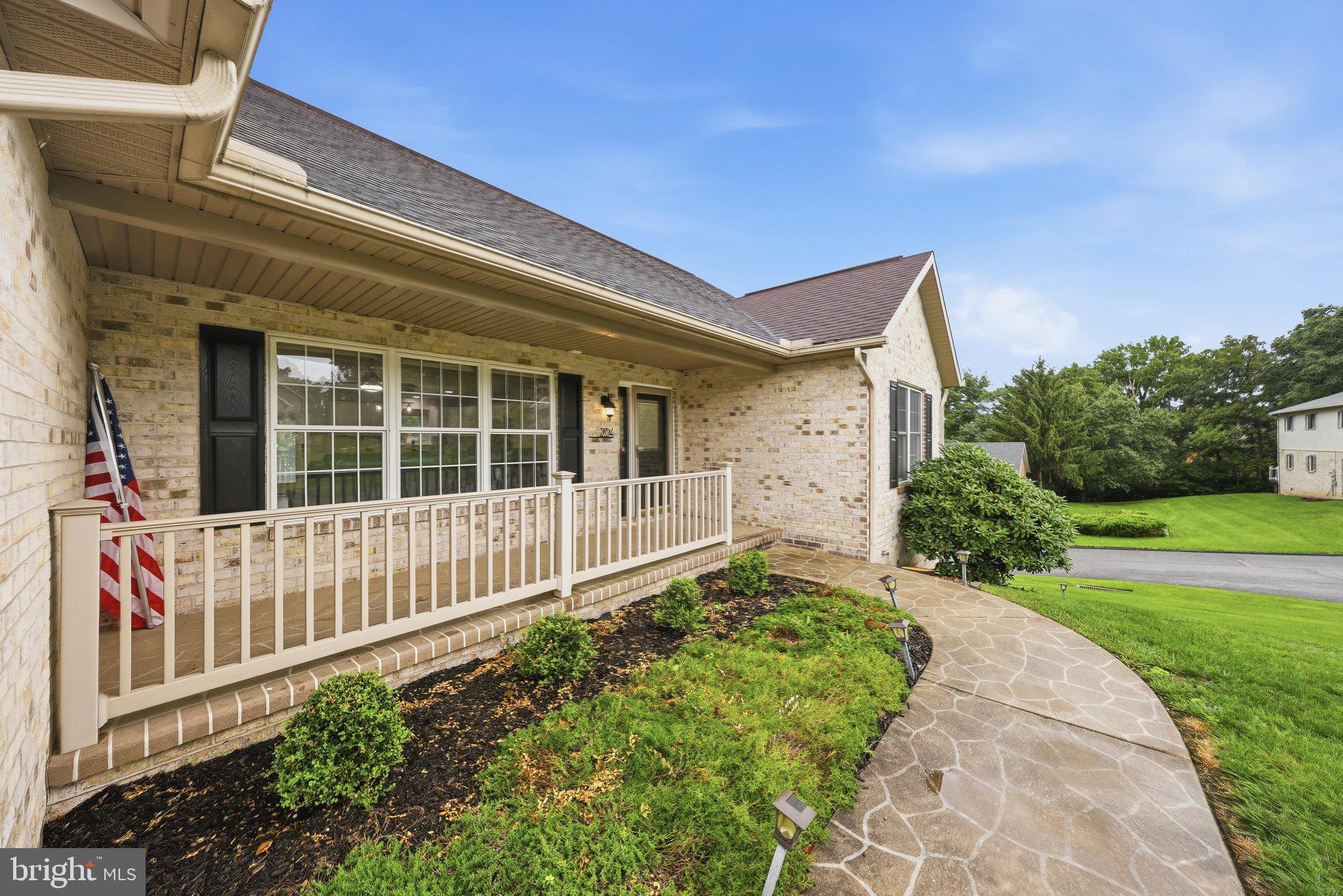 204 JADE DRIVE
