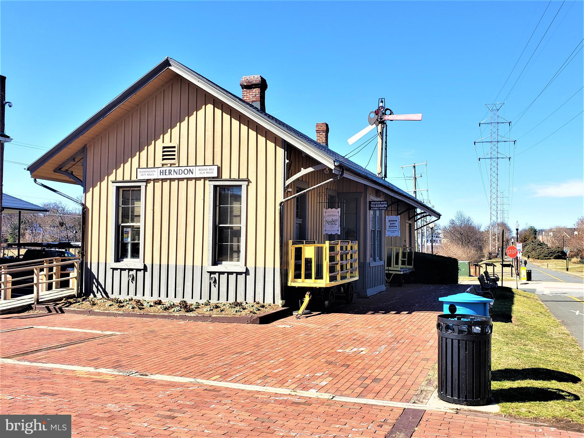 HERNDON - Residential Lease