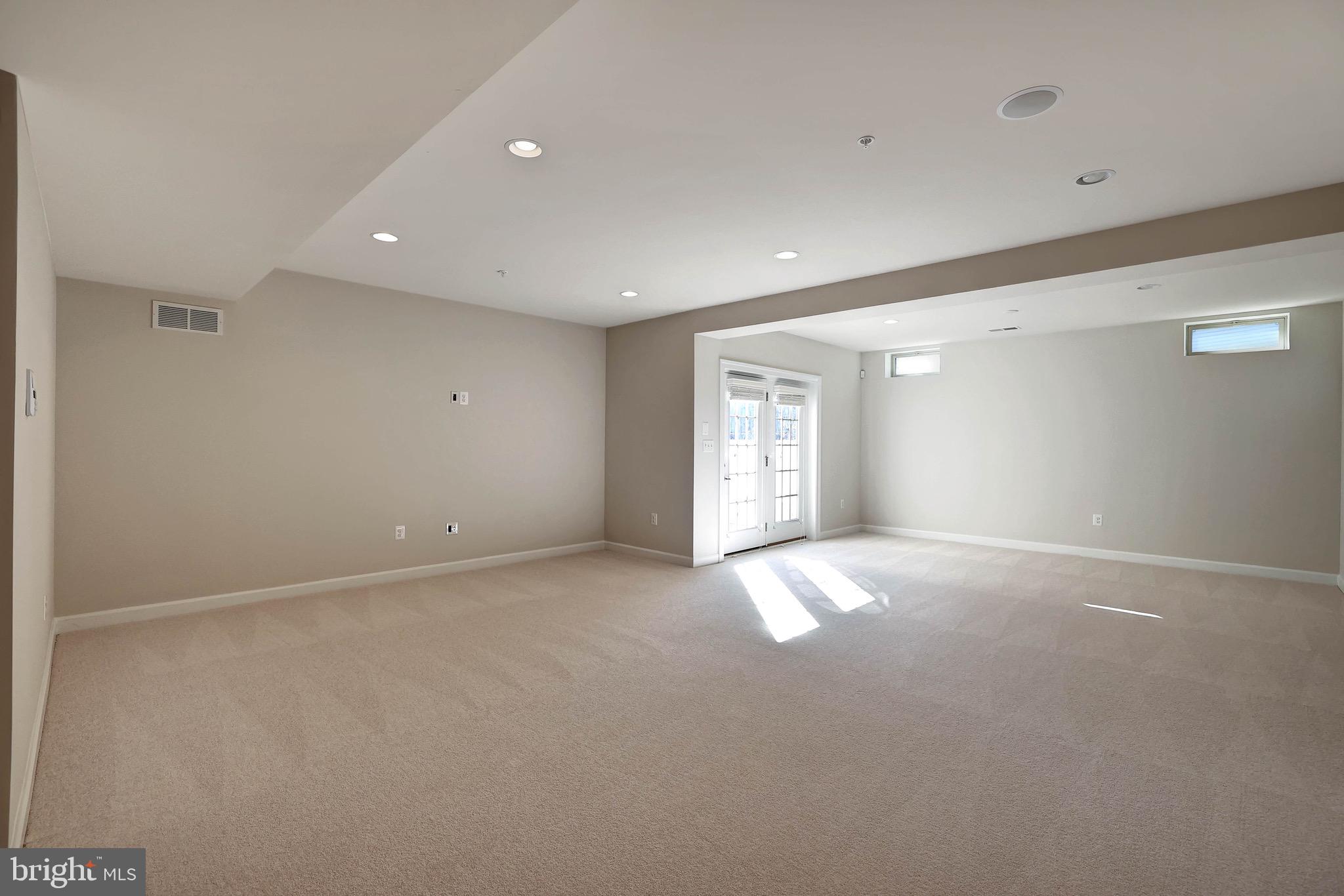 WINCOPIA FARMS - Residential