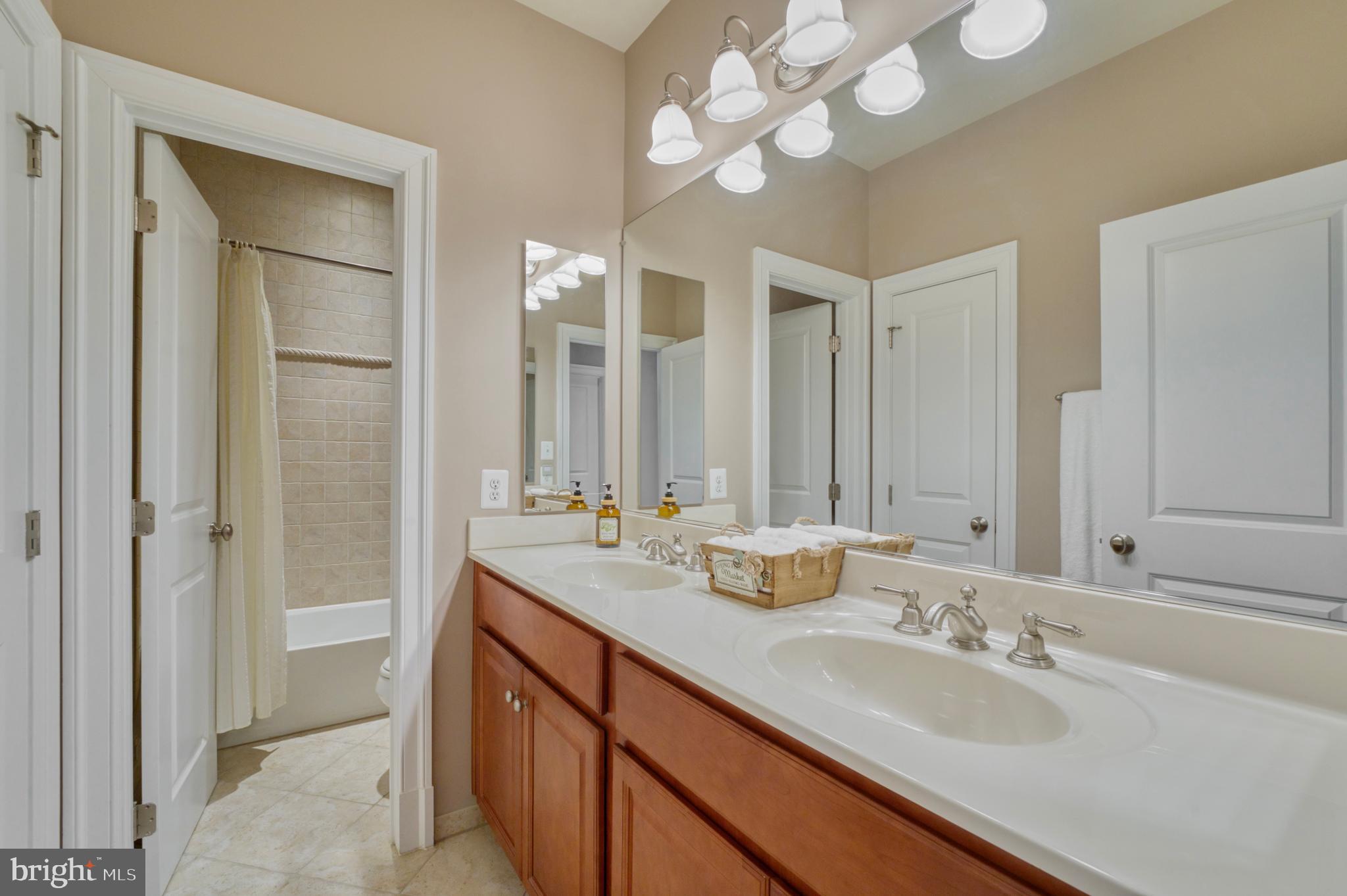 STOCKWELL MANOR - Residential