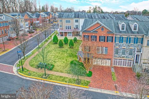 6739 DARRELLS GRANT PLACE FALLS CHURCH VA 22043