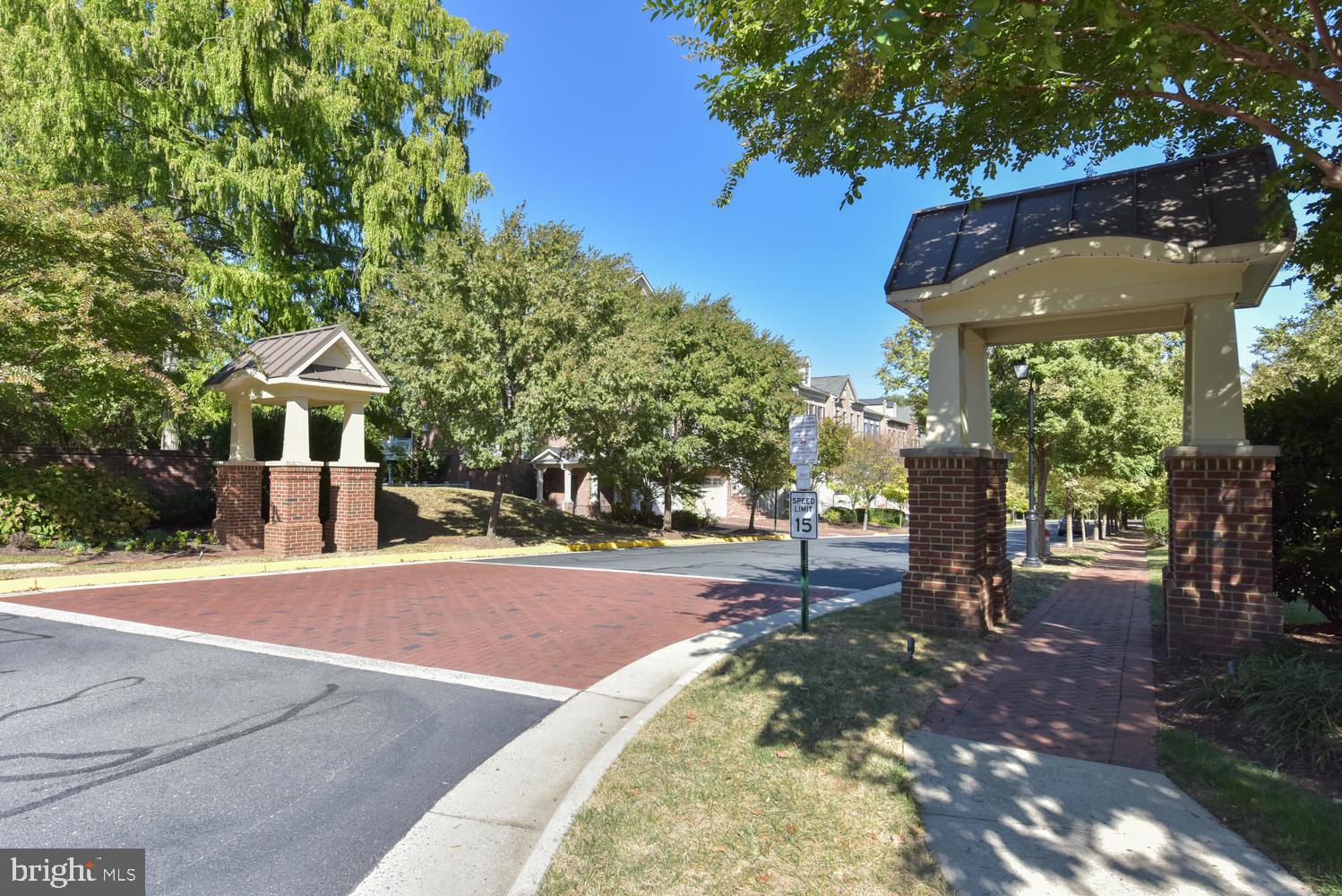 STOCKWELL MANOR - Residential