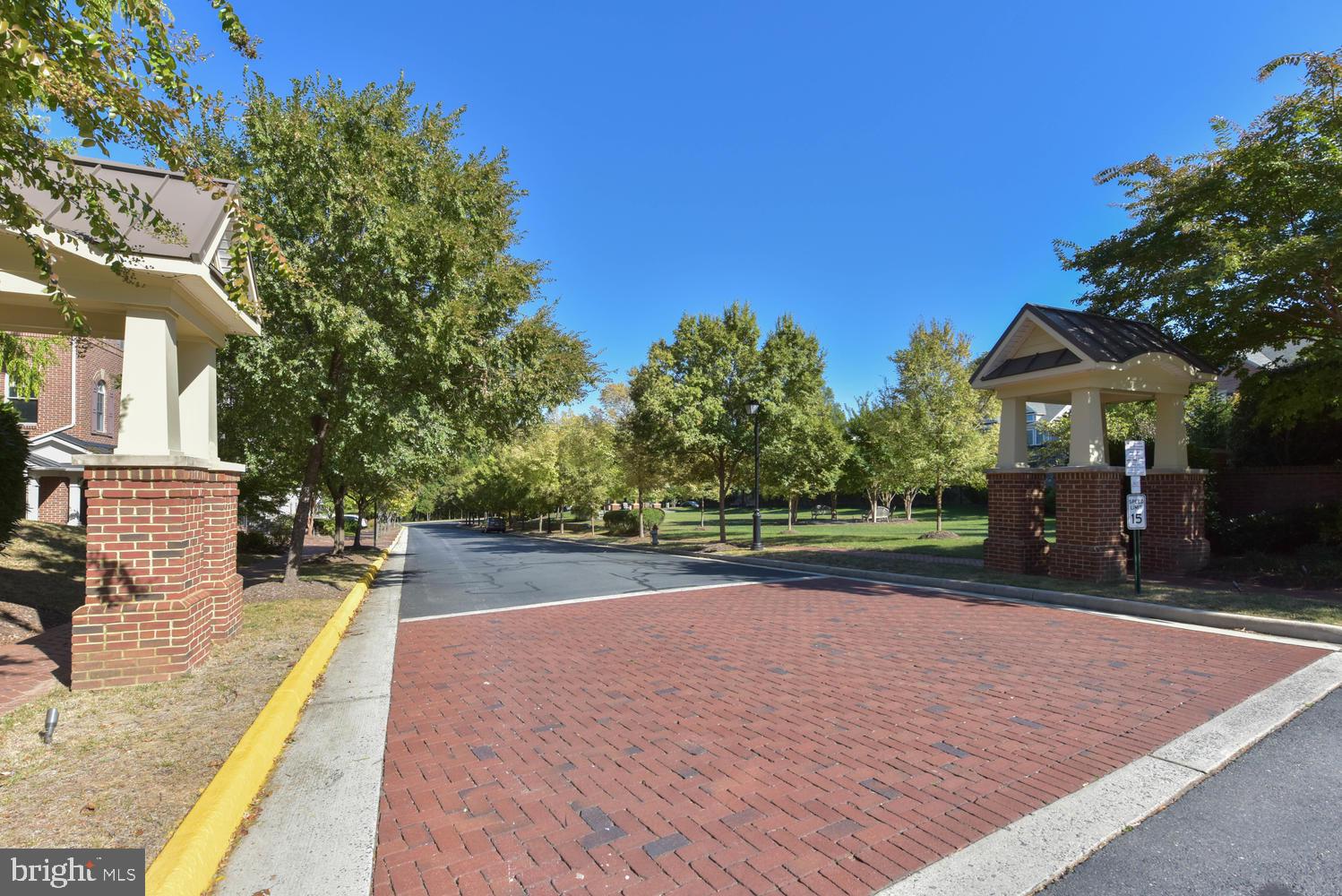 STOCKWELL MANOR - Residential